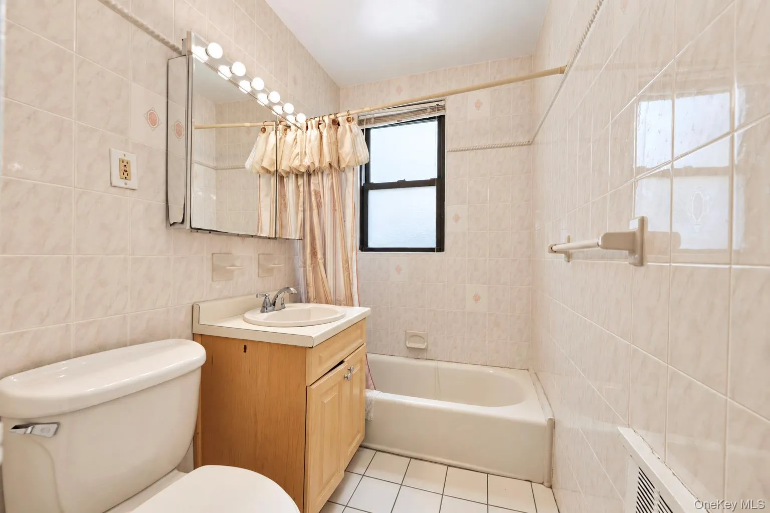 151 Hartsdale Avenue, Greenburgh, NY, 1 Bedroom Bedrooms, 4 Rooms Rooms,1 BathroomBathrooms,Residential,For Rent,Hartsdale,0,1057423 151 Hartsdale Avenue, Greenburgh, NY, 1 Bedroom Bedrooms, 4 Rooms Rooms,1 BathroomBathrooms,Residential,For Rent,Hartsdale,0,1057423