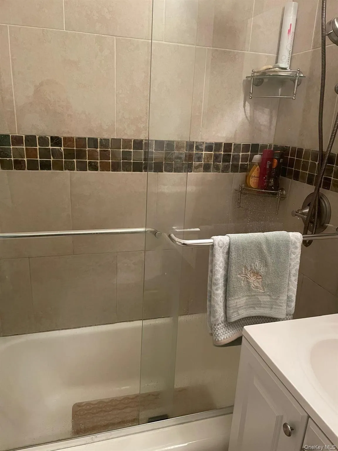 144-33 79th Avenue, New York, NY, 1 Bedroom Bedrooms, 3 Rooms Rooms,1 BathroomBathrooms,Residential,For Rent,79th,0,1057430 144-33 79th Avenue, New York, NY, 1 Bedroom Bedrooms, 3 Rooms Rooms,1 BathroomBathrooms,Residential,For Rent,79th,0,1057430