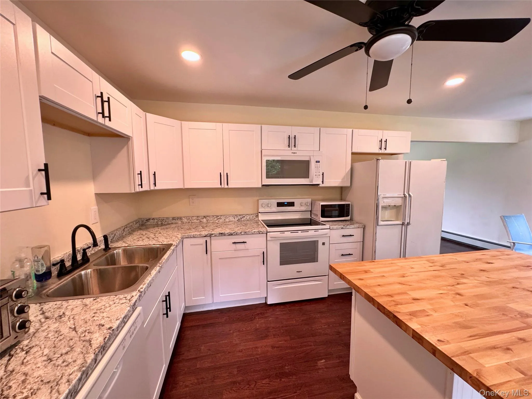 11 Everett Road, Carmel, NY, 3 Bedrooms Bedrooms, 10 Rooms Rooms,2 BathroomsBathrooms,Residential,For Rent,Everett,0,1057439 11 Everett Road, Carmel, NY, 3 Bedrooms Bedrooms, 10 Rooms Rooms,2 BathroomsBathrooms,Residential,For Rent,Everett,0,1057439