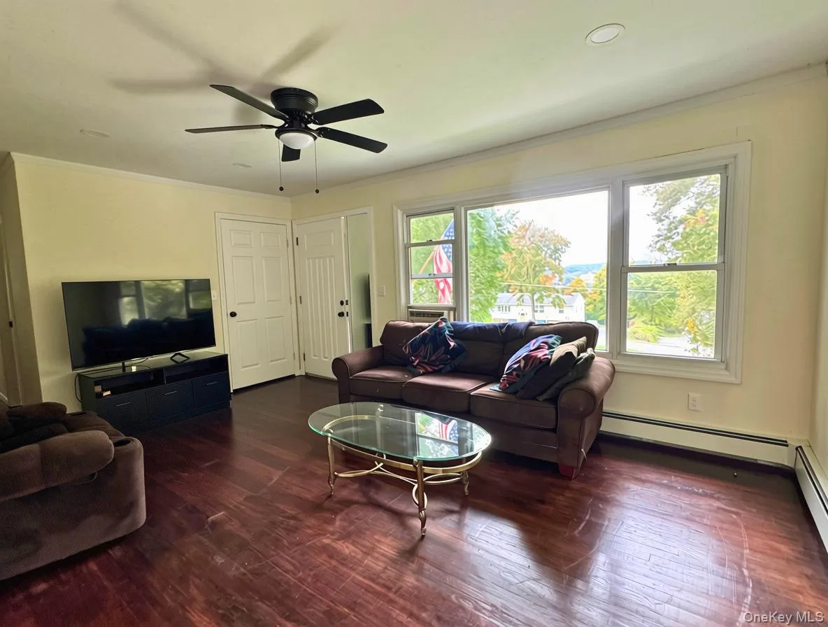 11 Everett Road, Carmel, NY, 3 Bedrooms Bedrooms, 10 Rooms Rooms,2 BathroomsBathrooms,Residential,For Rent,Everett,0,1057439 11 Everett Road, Carmel, NY, 3 Bedrooms Bedrooms, 10 Rooms Rooms,2 BathroomsBathrooms,Residential,For Rent,Everett,0,1057439