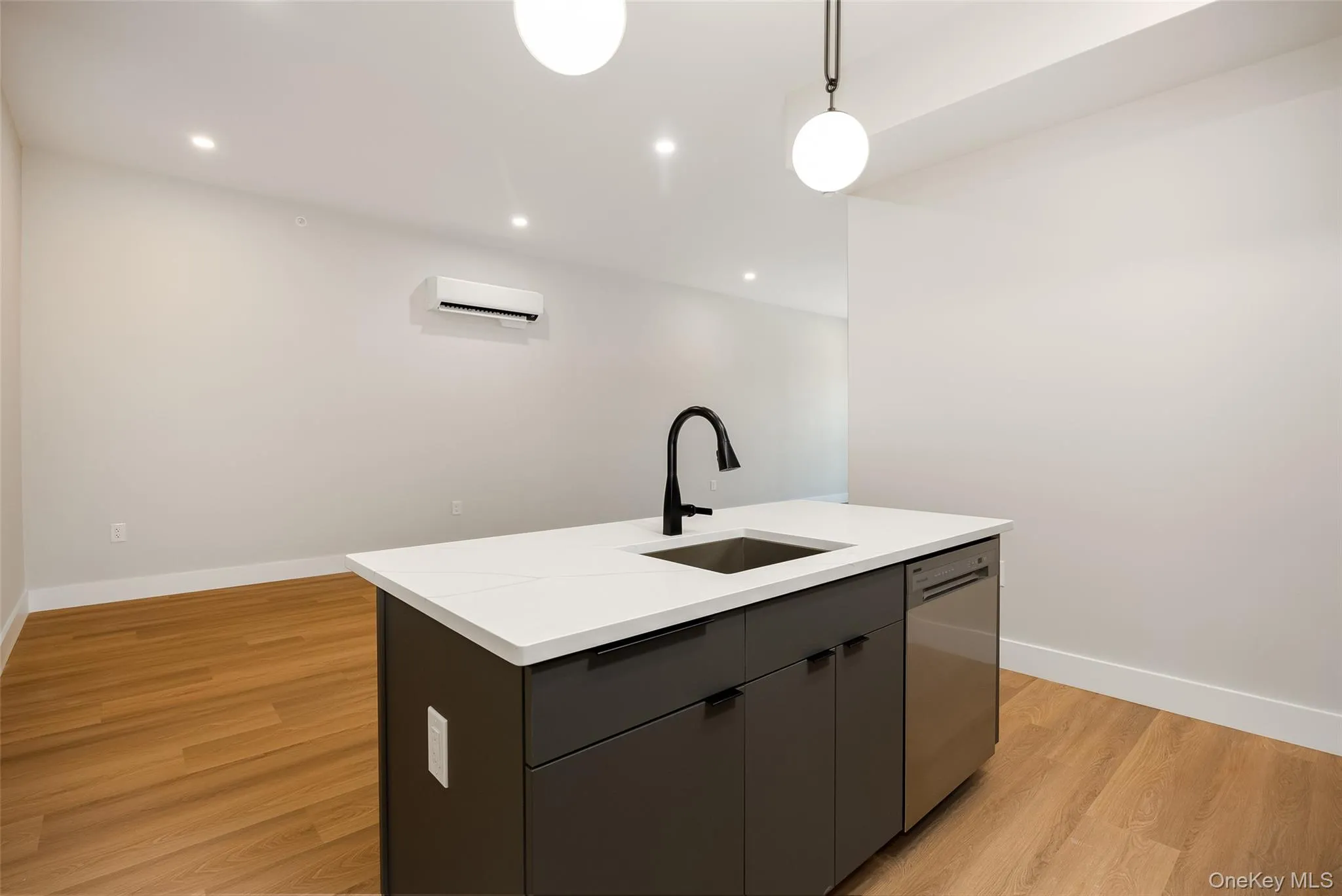 364 Main Street, Beacon, NY, 1 Bedroom Bedrooms, 3 Rooms Rooms,1 BathroomBathrooms,Residential Lease,For Rent,Main,0,1057440 364 Main Street, Beacon, NY, 1 Bedroom Bedrooms, 3 Rooms Rooms,1 BathroomBathrooms,Residential Lease,For Rent,Main,0,1057440