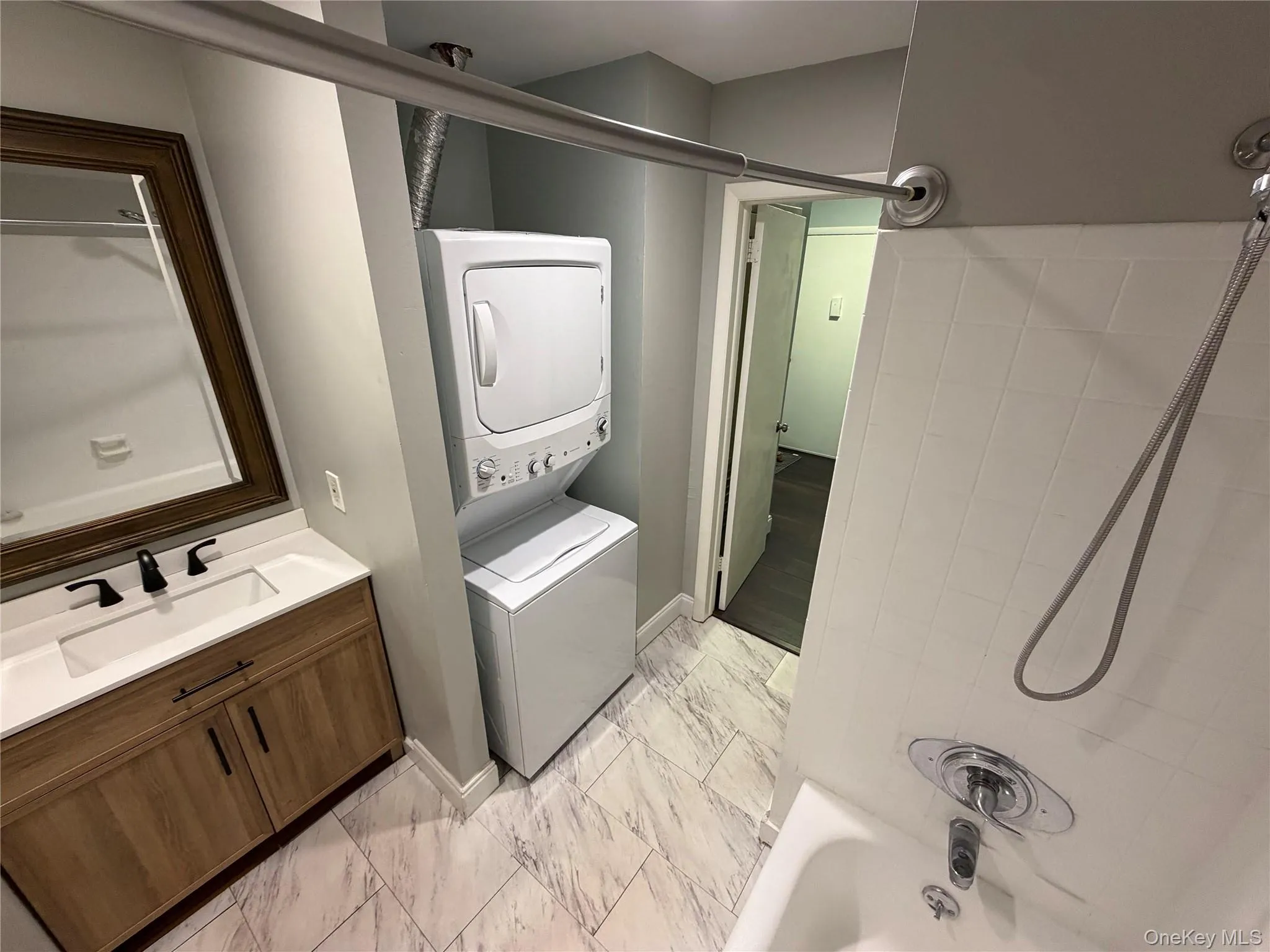 14 Fern Court, Fishkill, NY, 1 Bedroom Bedrooms, 4 Rooms Rooms,1 BathroomBathrooms,Residential,For Rent,Fern,0,1057441 14 Fern Court, Fishkill, NY, 1 Bedroom Bedrooms, 4 Rooms Rooms,1 BathroomBathrooms,Residential,For Rent,Fern,0,1057441
