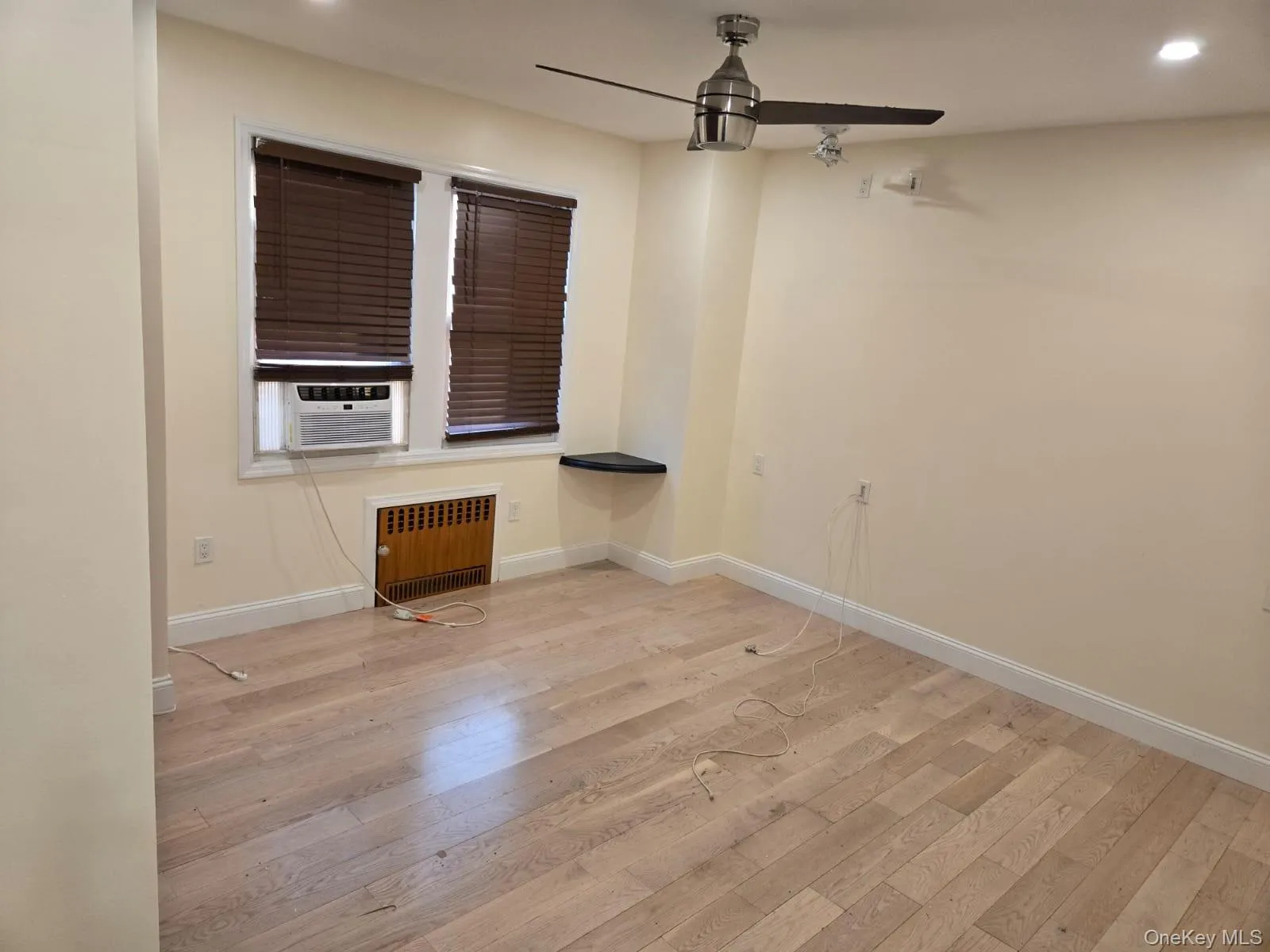 104 ORMONDE Boulevard, Hempstead, NY, 3 Bedroom Bedrooms, 7 Room Rooms,1 BathroomBathrooms,Residential Lease,For Rent,ORMONDE,0,1057452 104 ORMONDE Boulevard, Hempstead, NY, 3 Bedroom Bedrooms, 7 Room Rooms,1 BathroomBathrooms,Residential Lease,For Rent,ORMONDE,0,1057452