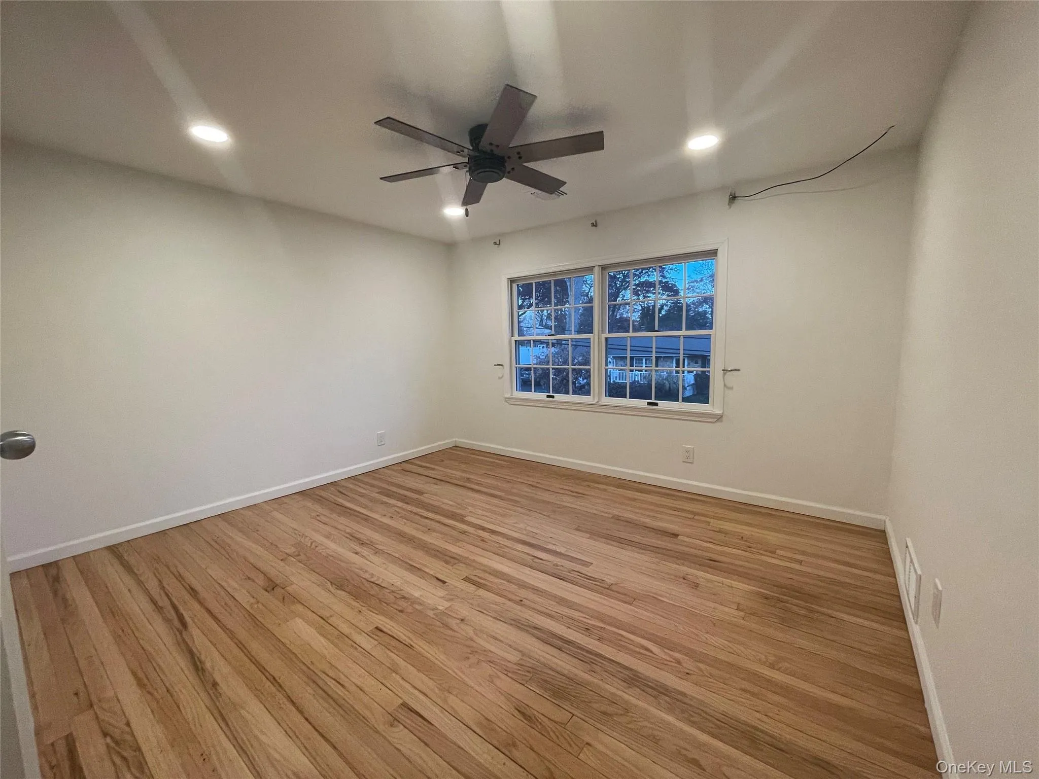 368 Ontario Street, Islip, NY, 4 Bedrooms Bedrooms, 9 Rooms Rooms,3 BathroomsBathrooms,Residential Lease,For Rent,Ontario,0,1057462 368 Ontario Street, Islip, NY, 4 Bedrooms Bedrooms, 9 Rooms Rooms,3 BathroomsBathrooms,Residential Lease,For Rent,Ontario,0,1057462
