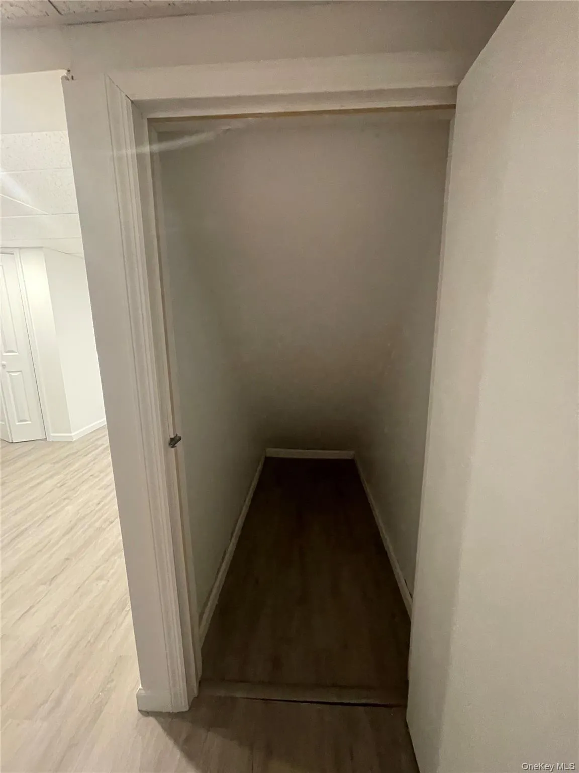 368 Ontario Street, Islip, NY, 4 Bedrooms Bedrooms, 9 Rooms Rooms,3 BathroomsBathrooms,Residential Lease,For Rent,Ontario,0,1057462 368 Ontario Street, Islip, NY, 4 Bedrooms Bedrooms, 9 Rooms Rooms,3 BathroomsBathrooms,Residential Lease,For Rent,Ontario,0,1057462