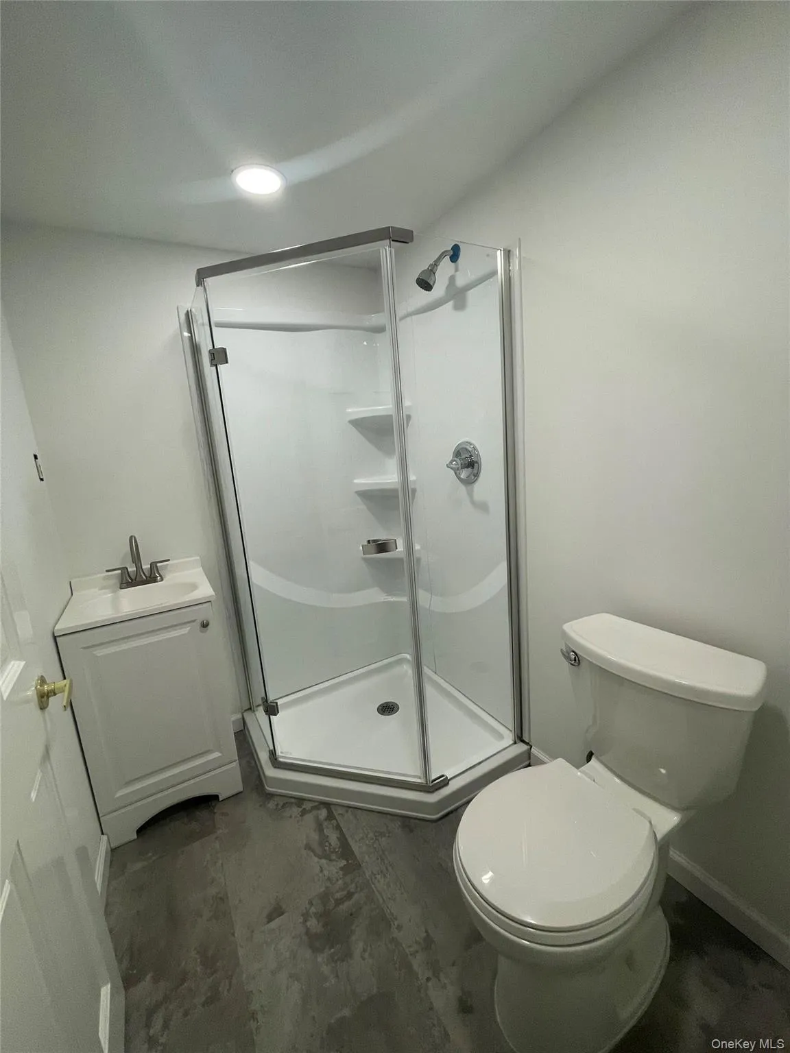 368 Ontario Street, Islip, NY, 4 Bedrooms Bedrooms, 9 Rooms Rooms,3 BathroomsBathrooms,Residential Lease,For Rent,Ontario,0,1057462 368 Ontario Street, Islip, NY, 4 Bedrooms Bedrooms, 9 Rooms Rooms,3 BathroomsBathrooms,Residential Lease,For Rent,Ontario,0,1057462