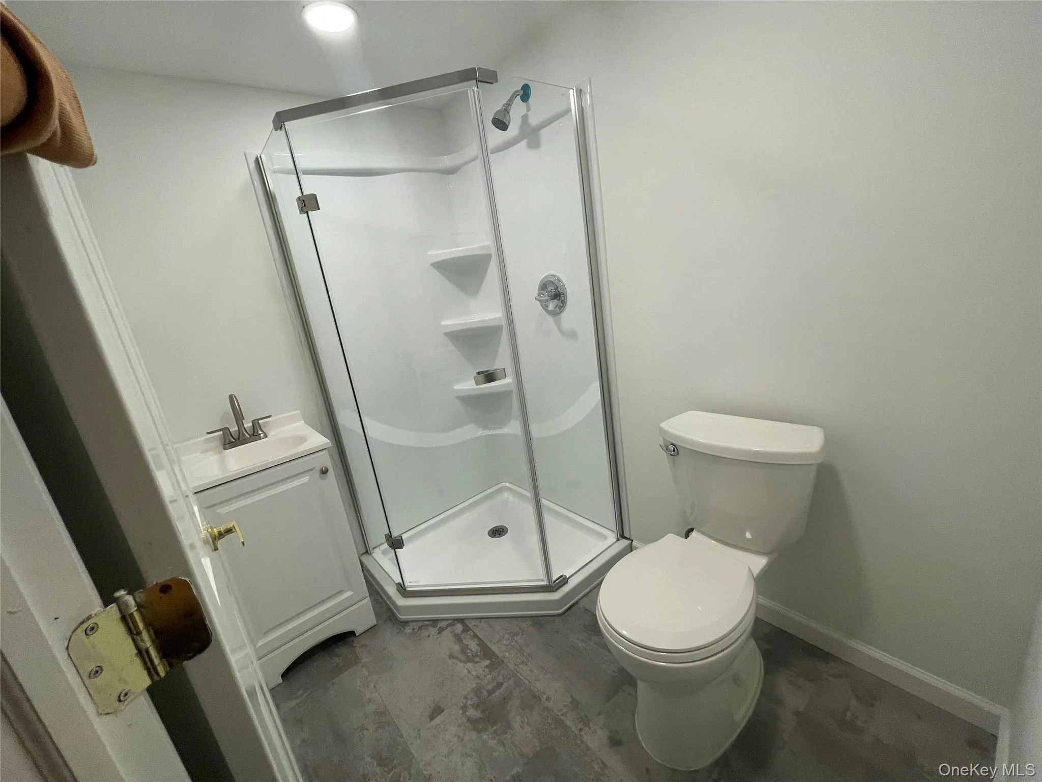 368 Ontario Street, Islip, NY, 4 Bedrooms Bedrooms, 9 Rooms Rooms,3 BathroomsBathrooms,Residential Lease,For Rent,Ontario,0,1057462 368 Ontario Street, Islip, NY, 4 Bedrooms Bedrooms, 9 Rooms Rooms,3 BathroomsBathrooms,Residential Lease,For Rent,Ontario,0,1057462