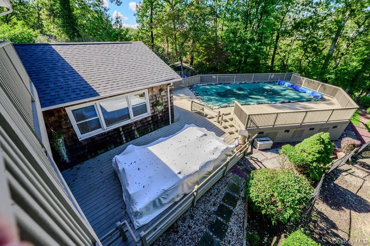 12 Knoll Crest, Brookhaven, NY, 4 Bedrooms Bedrooms, 9 Rooms Rooms,2 BathroomsBathrooms,Residential,For Rent,Knoll,0,1057467 12 Knoll Crest, Brookhaven, NY, 4 Bedrooms Bedrooms, 9 Rooms Rooms,2 BathroomsBathrooms,Residential,For Rent,Knoll,0,1057467
