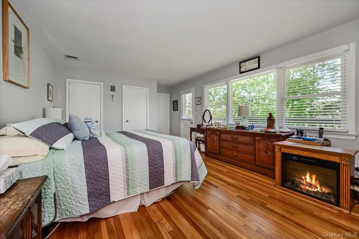 12 Knoll Crest, Brookhaven, NY, 4 Bedrooms Bedrooms, 9 Rooms Rooms,2 BathroomsBathrooms,Residential,For Rent,Knoll,0,1057467 12 Knoll Crest, Brookhaven, NY, 4 Bedrooms Bedrooms, 9 Rooms Rooms,2 BathroomsBathrooms,Residential,For Rent,Knoll,0,1057467