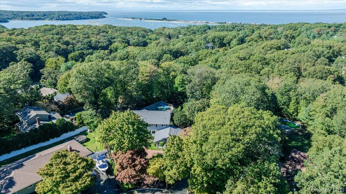 12 Knoll Crest, Brookhaven, NY, 4 Bedrooms Bedrooms, 9 Rooms Rooms,2 BathroomsBathrooms,Residential,For Rent,Knoll,0,1057467 12 Knoll Crest, Brookhaven, NY, 4 Bedrooms Bedrooms, 9 Rooms Rooms,2 BathroomsBathrooms,Residential,For Rent,Knoll,0,1057467