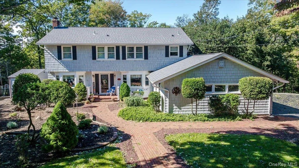 12 Knoll Crest, Brookhaven, NY, 4 Bedrooms Bedrooms, 9 Rooms Rooms,2 BathroomsBathrooms,Residential,For Rent,Knoll,0,1057467 12 Knoll Crest, Brookhaven, NY, 4 Bedrooms Bedrooms, 9 Rooms Rooms,2 BathroomsBathrooms,Residential,For Rent,Knoll,0,1057467