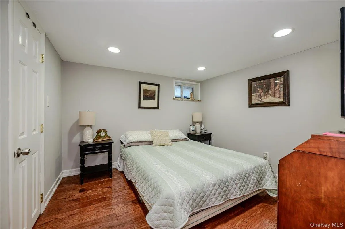 12 Knoll Crest, Brookhaven, NY, 4 Bedrooms Bedrooms, 9 Rooms Rooms,2 BathroomsBathrooms,Residential,For Rent,Knoll,0,1057467 12 Knoll Crest, Brookhaven, NY, 4 Bedrooms Bedrooms, 9 Rooms Rooms,2 BathroomsBathrooms,Residential,For Rent,Knoll,0,1057467