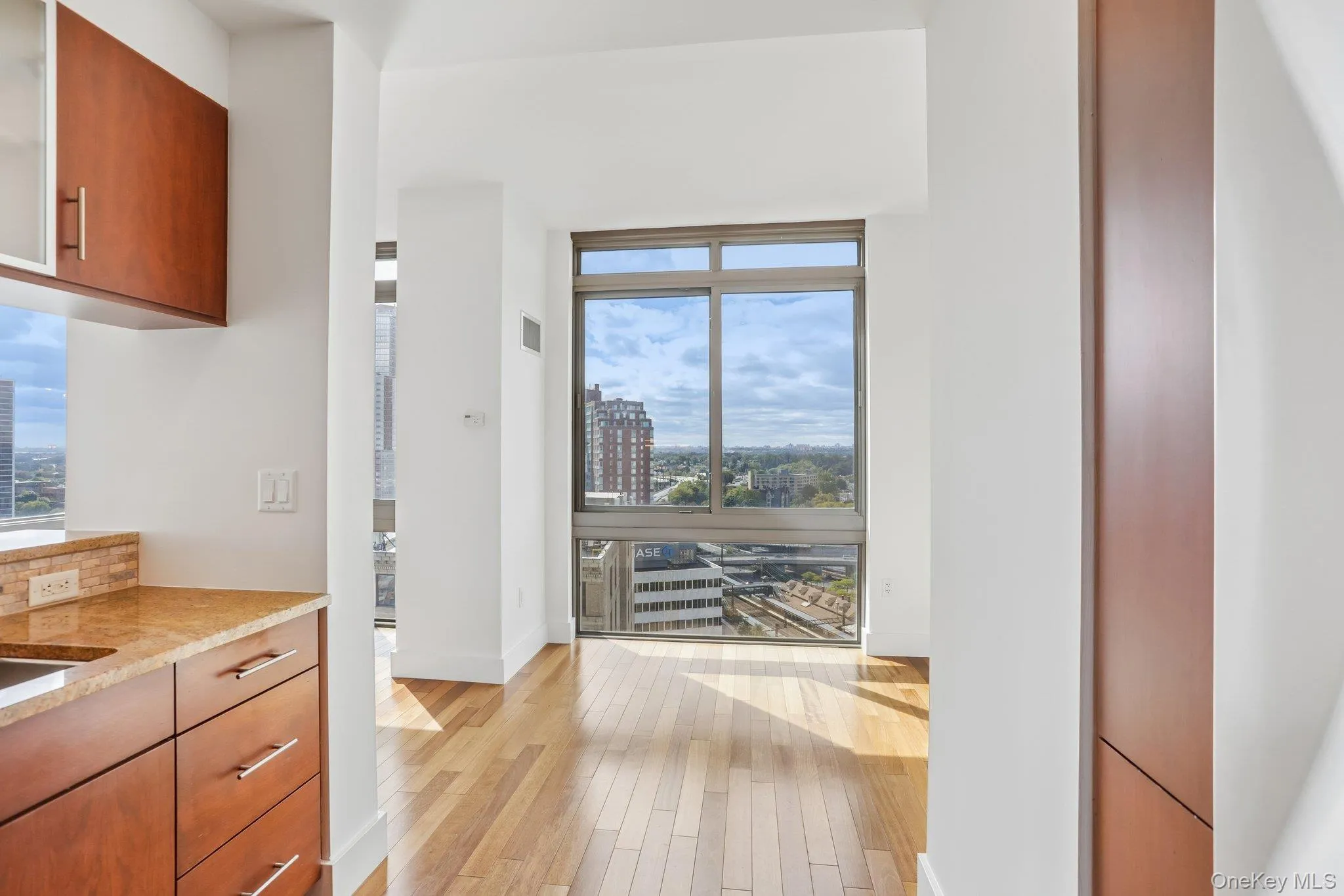 175 Huguenot Street, New Rochelle, NY, 2 Bedrooms Bedrooms, 4 Rooms Rooms,2 BathroomsBathrooms,Residential,For Rent,Huguenot,0,1057468 175 Huguenot Street, New Rochelle, NY, 2 Bedrooms Bedrooms, 4 Rooms Rooms,2 BathroomsBathrooms,Residential,For Rent,Huguenot,0,1057468