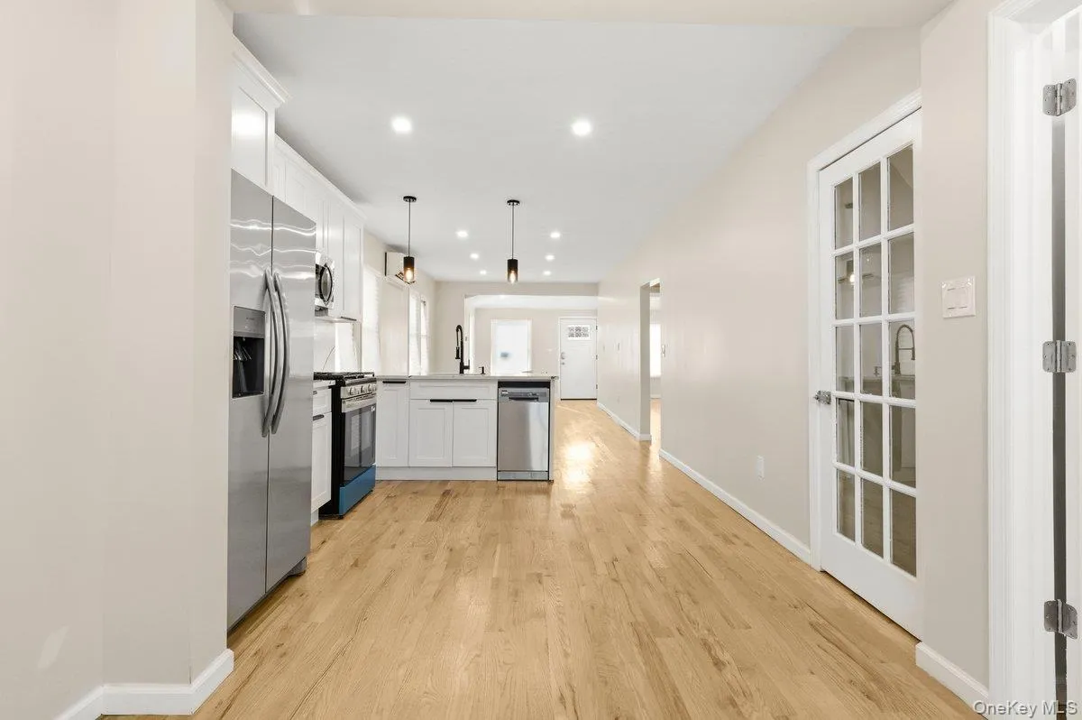 134-51 173rd Street, New York, NY, 3 Bedrooms Bedrooms, 7 Rooms Rooms,2 BathroomsBathrooms,Residential,For Rent,173rd,0,1057471 134-51 173rd Street, New York, NY, 3 Bedrooms Bedrooms, 7 Rooms Rooms,2 BathroomsBathrooms,Residential,For Rent,173rd,0,1057471