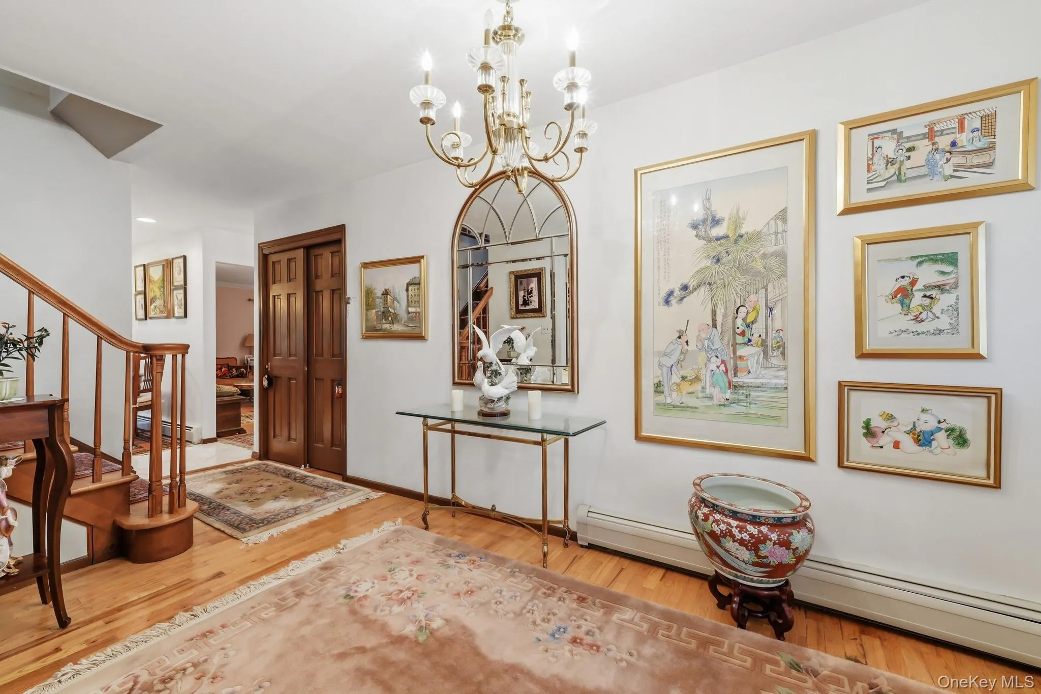 Greet your guests in comfort Greet your guests in comfort