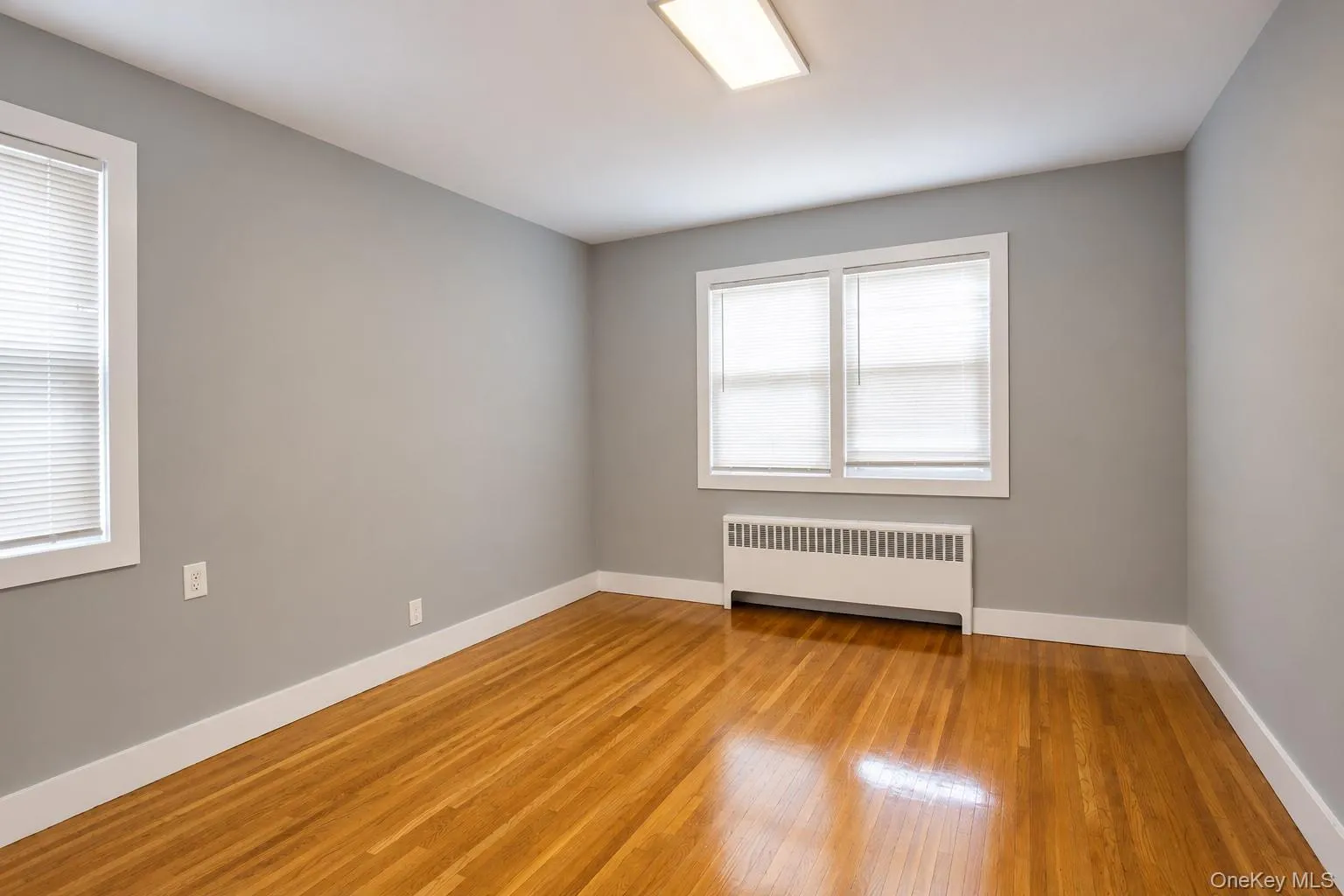 242 Broadway, Long Beach, NY, 2 Bedrooms Bedrooms, 4 Rooms Rooms,1 BathroomBathrooms,Residential Lease,For Rent,Broadway,0,1057474 242 Broadway, Long Beach, NY, 2 Bedrooms Bedrooms, 4 Rooms Rooms,1 BathroomBathrooms,Residential Lease,For Rent,Broadway,0,1057474
