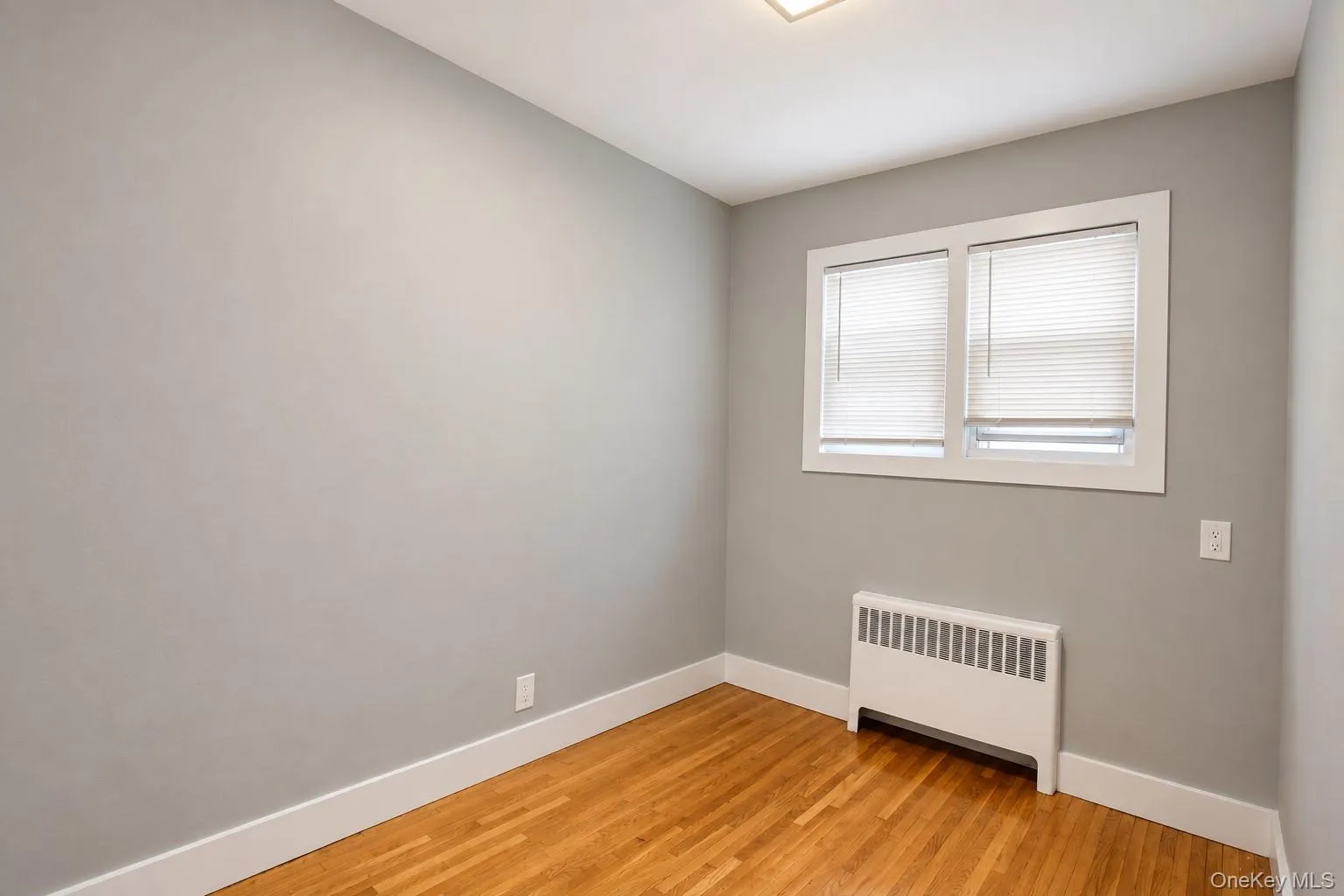 242 Broadway, Long Beach, NY, 2 Bedrooms Bedrooms, 4 Rooms Rooms,1 BathroomBathrooms,Residential Lease,For Rent,Broadway,0,1057474 242 Broadway, Long Beach, NY, 2 Bedrooms Bedrooms, 4 Rooms Rooms,1 BathroomBathrooms,Residential Lease,For Rent,Broadway,0,1057474
