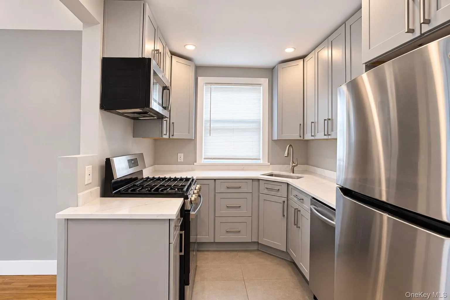 242 Broadway, Long Beach, NY, 2 Bedrooms Bedrooms, 4 Rooms Rooms,1 BathroomBathrooms,Residential Lease,For Rent,Broadway,0,1057474 242 Broadway, Long Beach, NY, 2 Bedrooms Bedrooms, 4 Rooms Rooms,1 BathroomBathrooms,Residential Lease,For Rent,Broadway,0,1057474