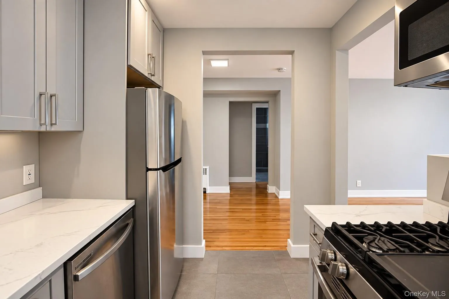242 Broadway, Long Beach, NY, 2 Bedrooms Bedrooms, 4 Rooms Rooms,1 BathroomBathrooms,Residential Lease,For Rent,Broadway,0,1057474 242 Broadway, Long Beach, NY, 2 Bedrooms Bedrooms, 4 Rooms Rooms,1 BathroomBathrooms,Residential Lease,For Rent,Broadway,0,1057474