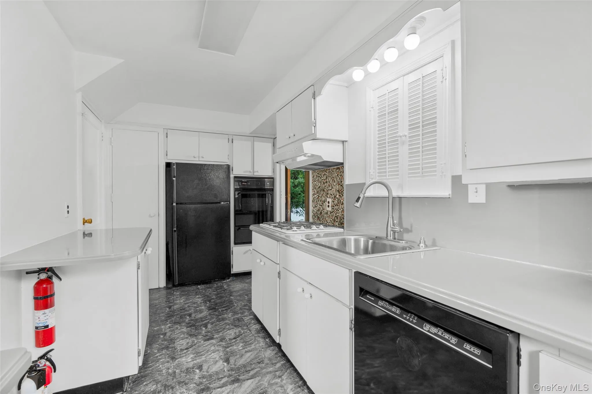 47 Whitman Road, Yonkers, NY, 4 Bedrooms Bedrooms, 11 Rooms Rooms,2 BathroomsBathrooms,Residential,For Rent,Whitman,0,1057476 47 Whitman Road, Yonkers, NY, 4 Bedrooms Bedrooms, 11 Rooms Rooms,2 BathroomsBathrooms,Residential,For Rent,Whitman,0,1057476