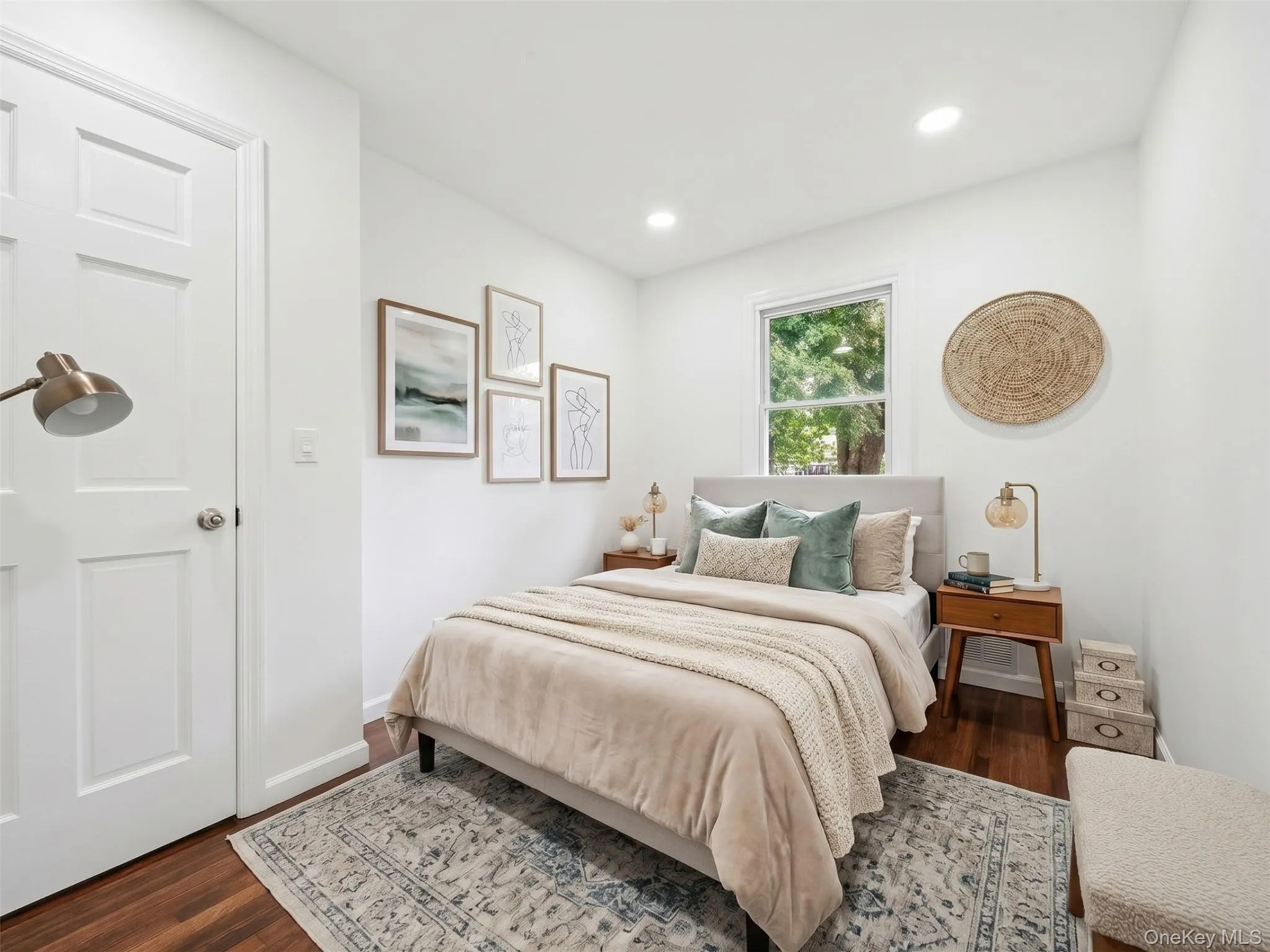 180 Booker Avenue, Babylon, NY, 3 Bedrooms Bedrooms, 7 Rooms Rooms,2 BathroomsBathrooms,Residential,For Rent,Booker,0,1057478 180 Booker Avenue, Babylon, NY, 3 Bedrooms Bedrooms, 7 Rooms Rooms,2 BathroomsBathrooms,Residential,For Rent,Booker,0,1057478