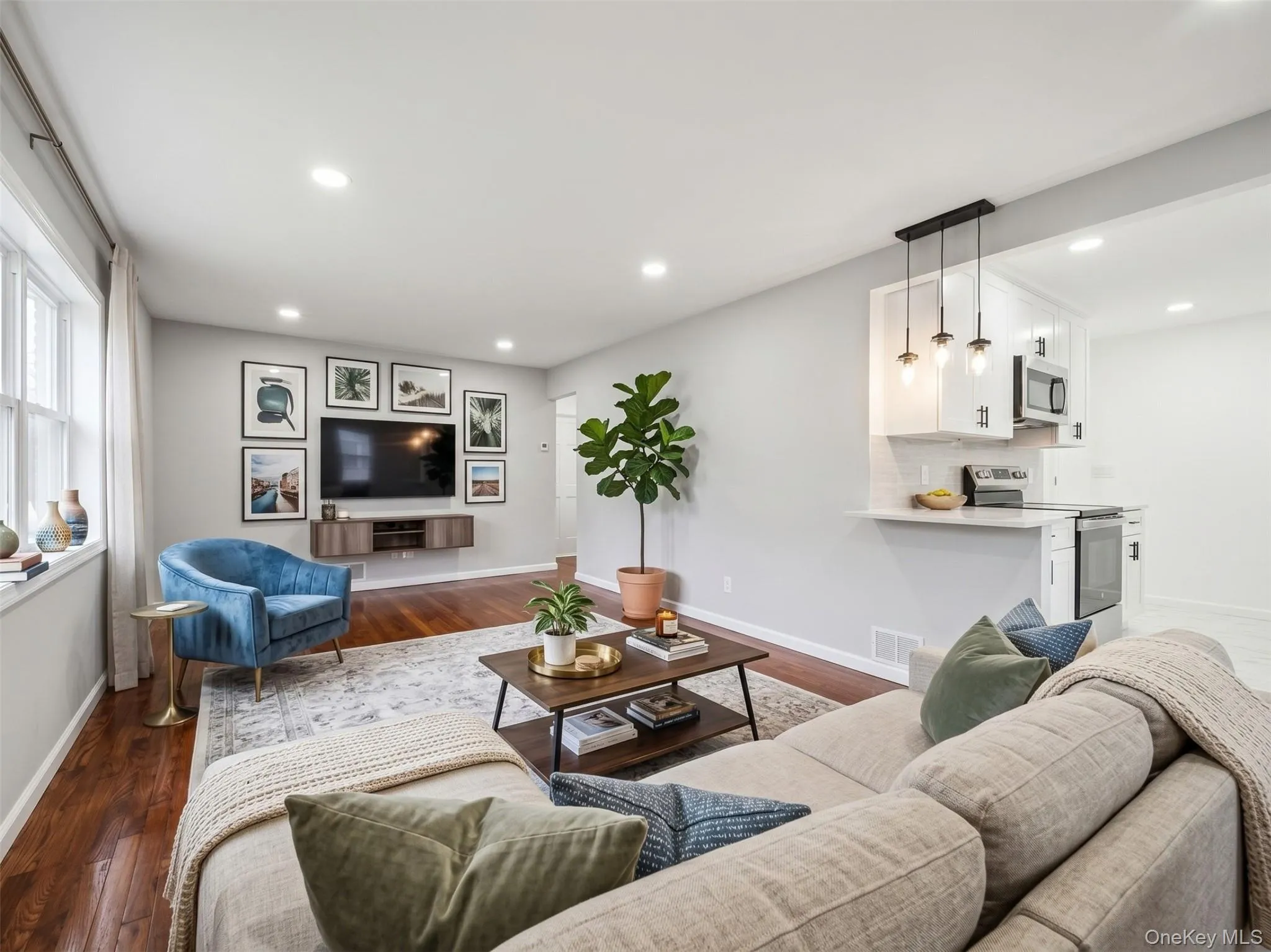 180 Booker Avenue, Babylon, NY, 3 Bedrooms Bedrooms, 7 Rooms Rooms,2 BathroomsBathrooms,Residential,For Rent,Booker,0,1057478 180 Booker Avenue, Babylon, NY, 3 Bedrooms Bedrooms, 7 Rooms Rooms,2 BathroomsBathrooms,Residential,For Rent,Booker,0,1057478