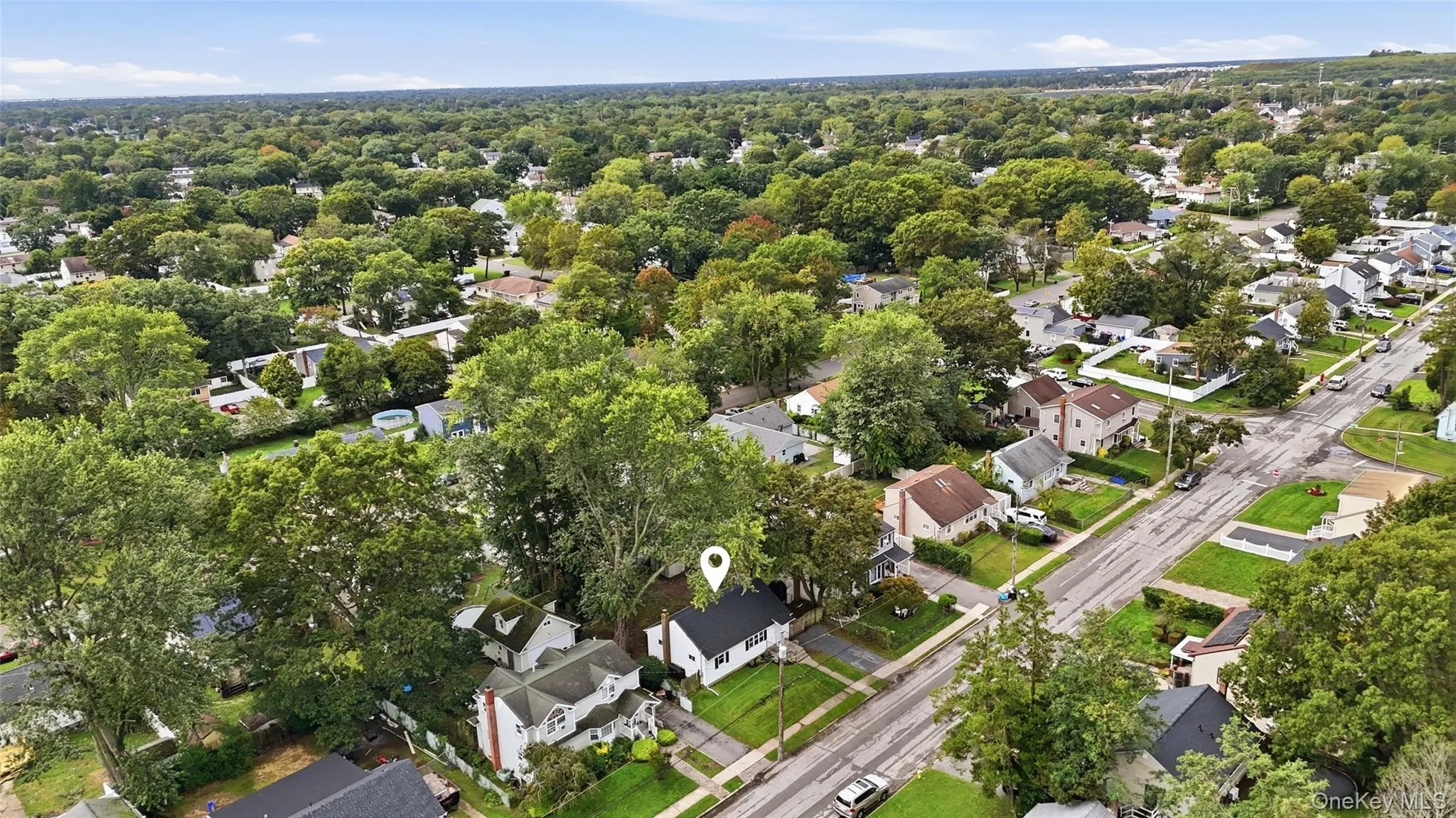 180 Booker Avenue, Babylon, NY, 3 Bedrooms Bedrooms, 7 Rooms Rooms,2 BathroomsBathrooms,Residential,For Rent,Booker,0,1057478 180 Booker Avenue, Babylon, NY, 3 Bedrooms Bedrooms, 7 Rooms Rooms,2 BathroomsBathrooms,Residential,For Rent,Booker,0,1057478