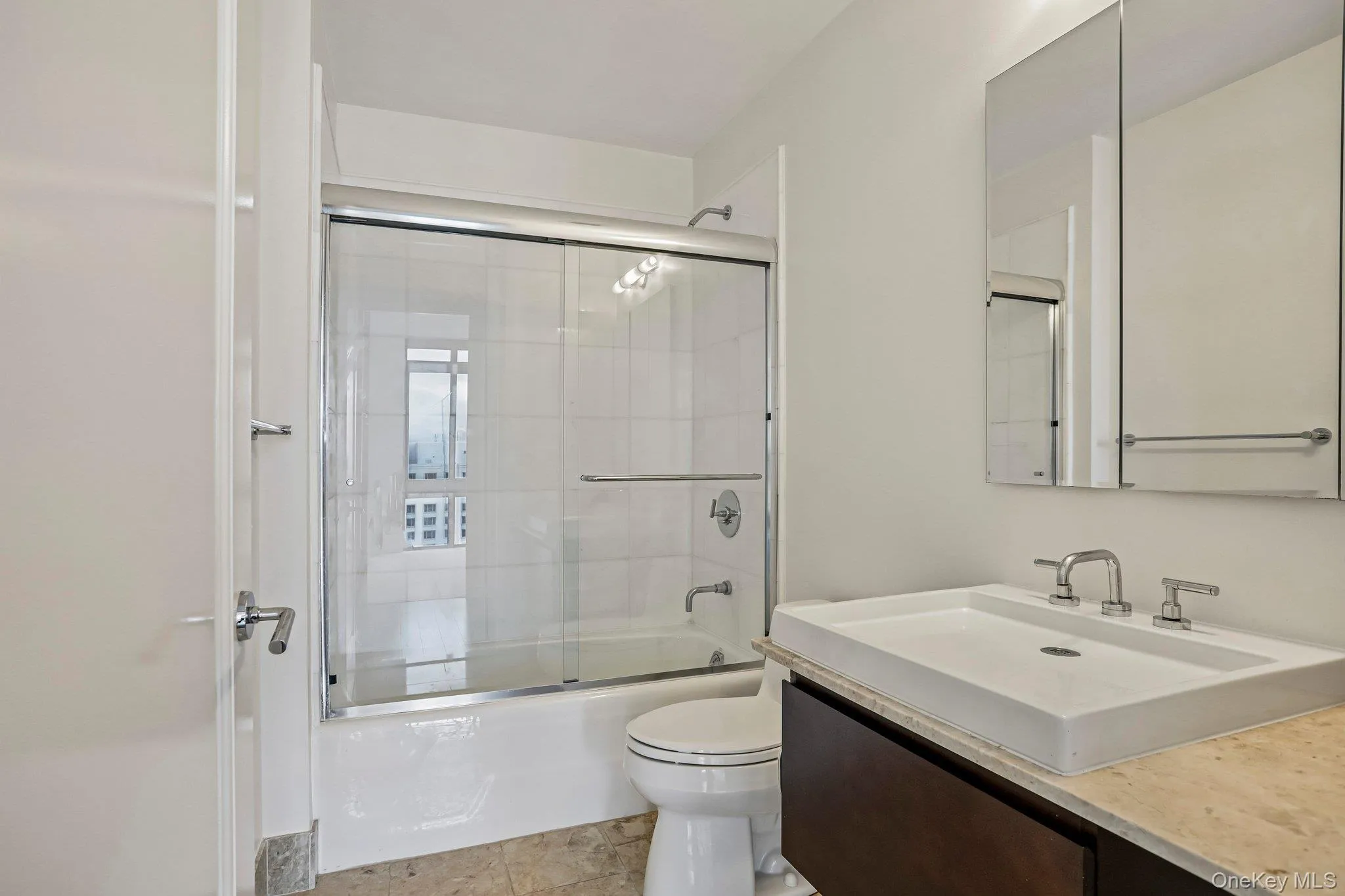 175 Huguenot Street, New Rochelle, NY, 2 Bedrooms Bedrooms, 5 Rooms Rooms,2 BathroomsBathrooms,Residential,For Rent,Huguenot,0,1057482 175 Huguenot Street, New Rochelle, NY, 2 Bedrooms Bedrooms, 5 Rooms Rooms,2 BathroomsBathrooms,Residential,For Rent,Huguenot,0,1057482