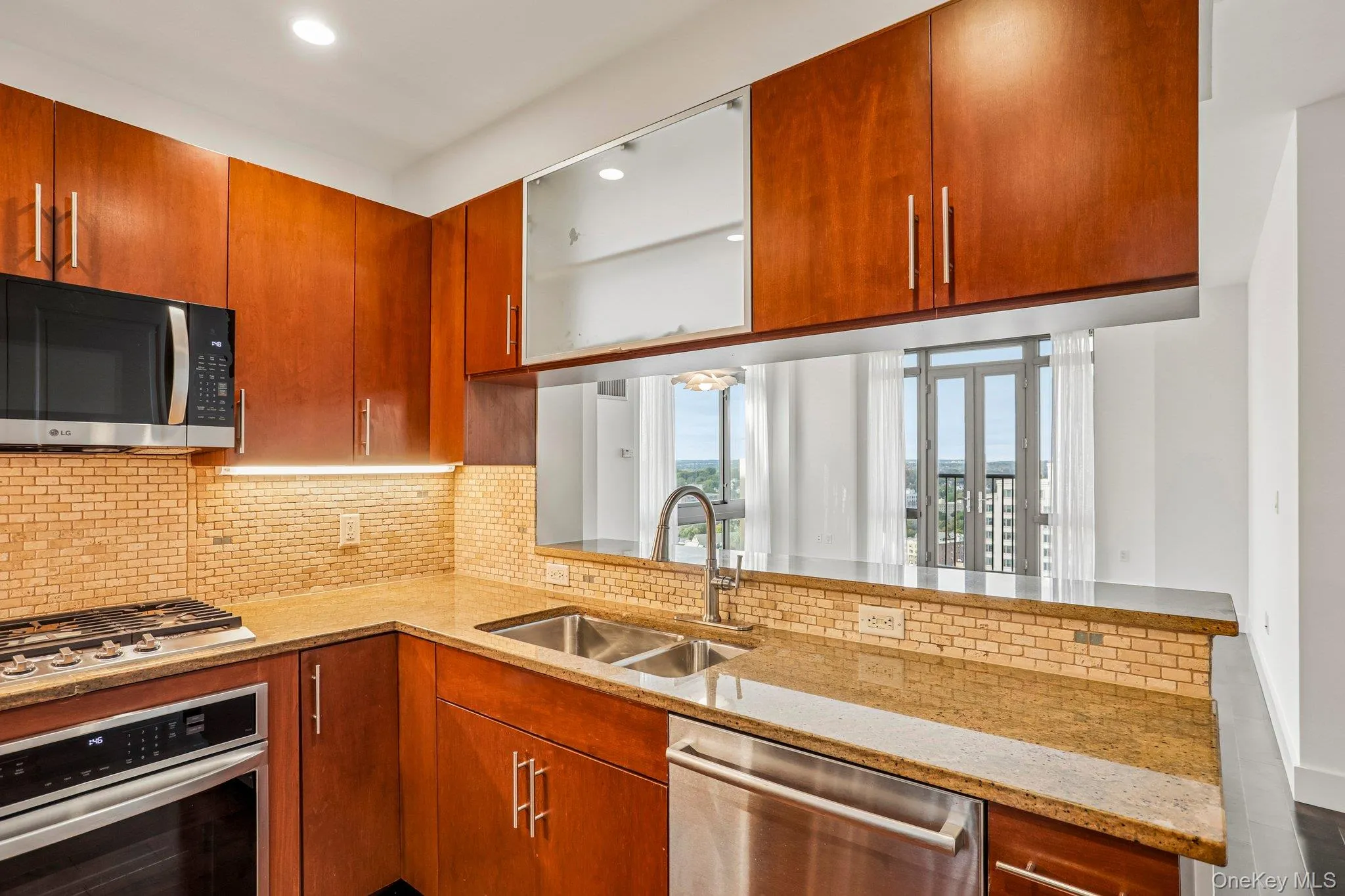 175 Huguenot Street, New Rochelle, NY, 2 Bedrooms Bedrooms, 5 Rooms Rooms,2 BathroomsBathrooms,Residential,For Rent,Huguenot,0,1057482 175 Huguenot Street, New Rochelle, NY, 2 Bedrooms Bedrooms, 5 Rooms Rooms,2 BathroomsBathrooms,Residential,For Rent,Huguenot,0,1057482