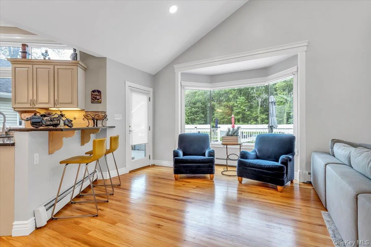 21 Buttonwood Drive, Huntington, NY, 6 Bedrooms Bedrooms, 11 Rooms Rooms,3 BathroomsBathrooms,Residential,For Rent,Buttonwood,0,1057484 21 Buttonwood Drive, Huntington, NY, 6 Bedrooms Bedrooms, 11 Rooms Rooms,3 BathroomsBathrooms,Residential,For Rent,Buttonwood,0,1057484