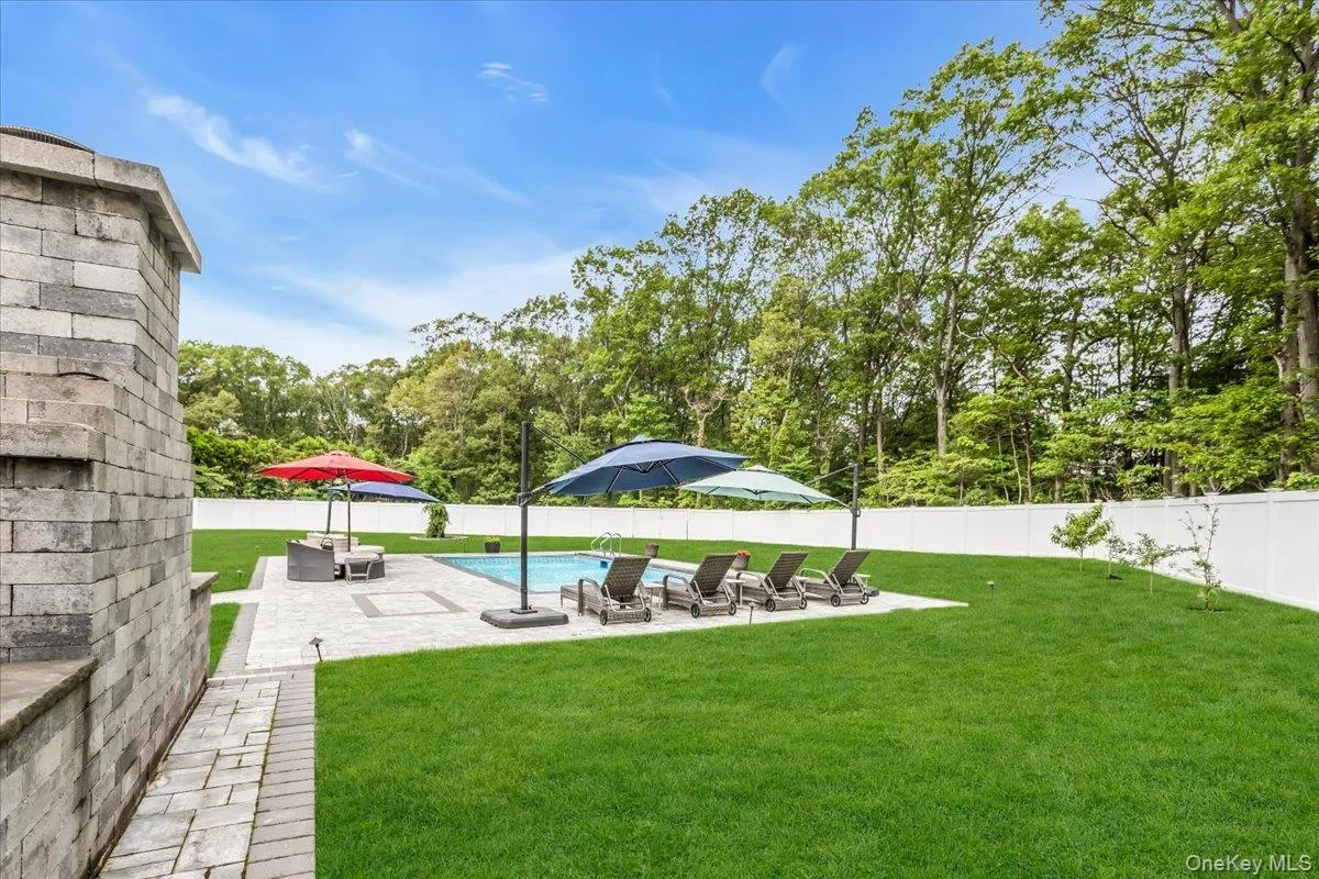 21 Buttonwood Drive, Huntington, NY, 6 Bedrooms Bedrooms, 11 Rooms Rooms,3 BathroomsBathrooms,Residential,For Rent,Buttonwood,0,1057484 21 Buttonwood Drive, Huntington, NY, 6 Bedrooms Bedrooms, 11 Rooms Rooms,3 BathroomsBathrooms,Residential,For Rent,Buttonwood,0,1057484