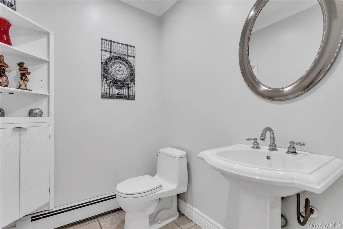 21 Buttonwood Drive, Huntington, NY, 6 Bedrooms Bedrooms, 11 Rooms Rooms,3 BathroomsBathrooms,Residential,For Rent,Buttonwood,0,1057484 21 Buttonwood Drive, Huntington, NY, 6 Bedrooms Bedrooms, 11 Rooms Rooms,3 BathroomsBathrooms,Residential,For Rent,Buttonwood,0,1057484