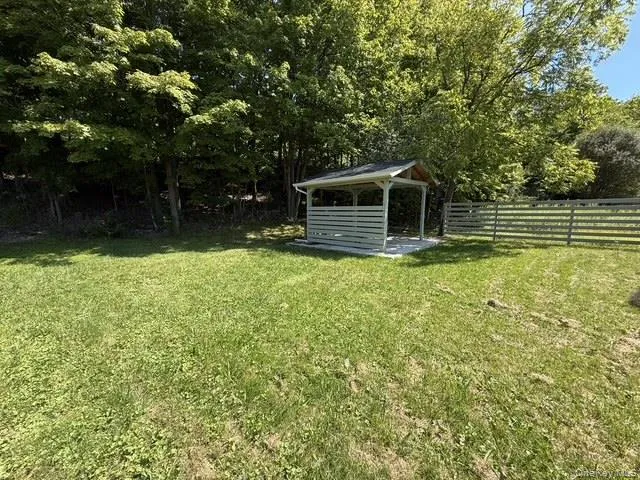 120 Bert Crawford Road, Middletown, NY, 2 Bedrooms Bedrooms, 5 Rooms Rooms,1 BathroomBathrooms,Residential Lease,For Rent,Bert Crawford,0,1057485 120 Bert Crawford Road, Middletown, NY, 2 Bedrooms Bedrooms, 5 Rooms Rooms,1 BathroomBathrooms,Residential Lease,For Rent,Bert Crawford,0,1057485