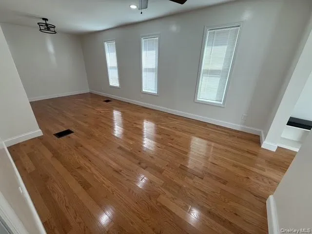 120 Bert Crawford Road, Middletown, NY, 2 Bedrooms Bedrooms, 5 Rooms Rooms,1 BathroomBathrooms,Residential Lease,For Rent,Bert Crawford,0,1057485 120 Bert Crawford Road, Middletown, NY, 2 Bedrooms Bedrooms, 5 Rooms Rooms,1 BathroomBathrooms,Residential Lease,For Rent,Bert Crawford,0,1057485