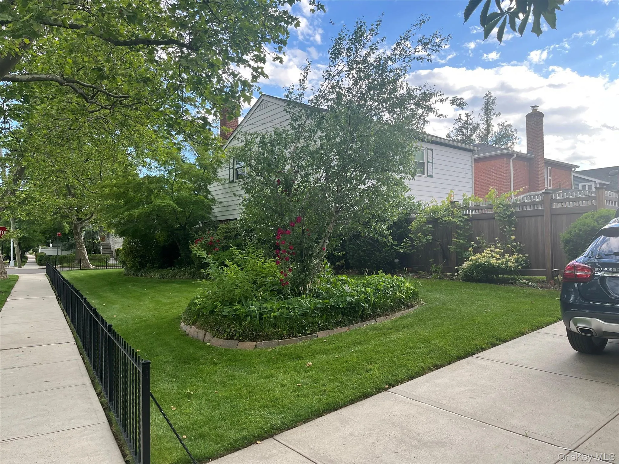 20953 28th Avenue, New York, NY, 4 Bedrooms Bedrooms, 10 Rooms Rooms,3 BathroomsBathrooms,Residential,For Rent,28th,0,1057487 20953 28th Avenue, New York, NY, 4 Bedrooms Bedrooms, 10 Rooms Rooms,3 BathroomsBathrooms,Residential,For Rent,28th,0,1057487
