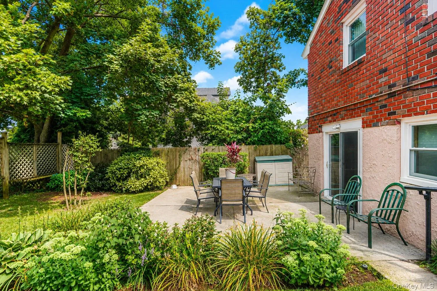 17 Murray Place, New York, NY, 4 Bedrooms Bedrooms, 9 Rooms Rooms,2 BathroomsBathrooms,Residential,For Rent,Murray,0,1057495 17 Murray Place, New York, NY, 4 Bedrooms Bedrooms, 9 Rooms Rooms,2 BathroomsBathrooms,Residential,For Rent,Murray,0,1057495