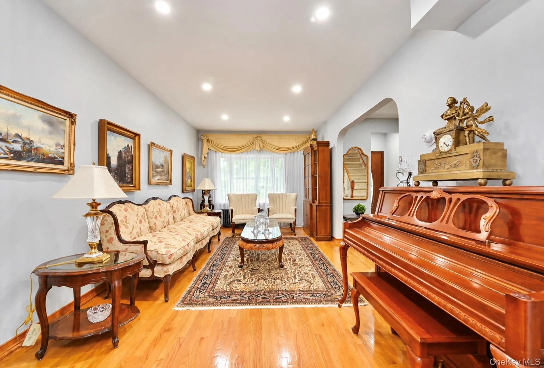 53-31 210th Street, New York, NY, 3 Bedrooms Bedrooms, 10 Rooms Rooms,2 BathroomsBathrooms,Residential,For Rent,210th,0,1057498 53-31 210th Street, New York, NY, 3 Bedrooms Bedrooms, 10 Rooms Rooms,2 BathroomsBathrooms,Residential,For Rent,210th,0,1057498