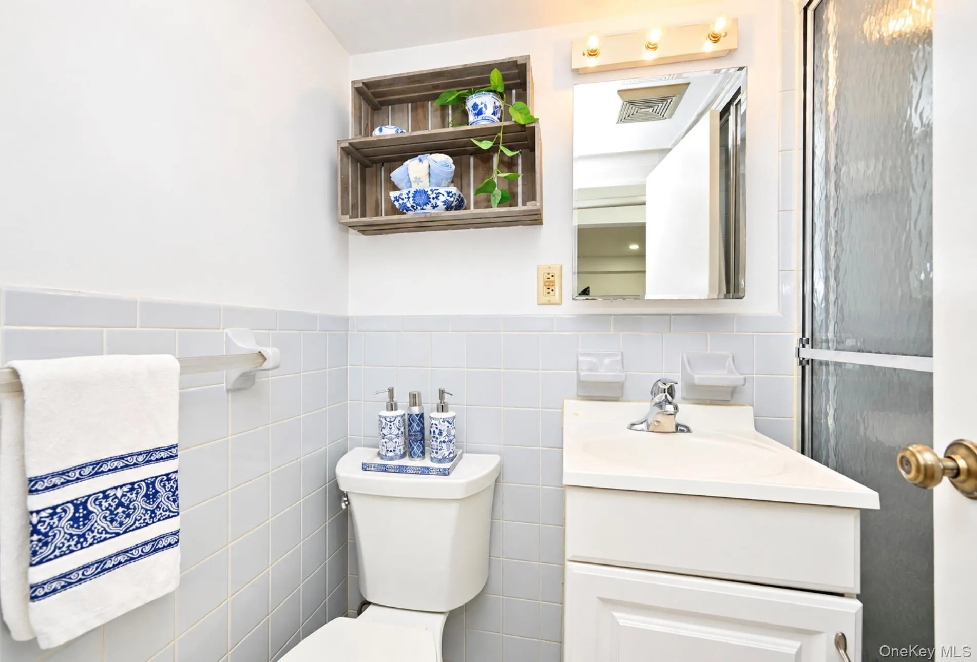 53-31 210th Street, New York, NY, 3 Bedrooms Bedrooms, 10 Rooms Rooms,2 BathroomsBathrooms,Residential,For Rent,210th,0,1057498 53-31 210th Street, New York, NY, 3 Bedrooms Bedrooms, 10 Rooms Rooms,2 BathroomsBathrooms,Residential,For Rent,210th,0,1057498