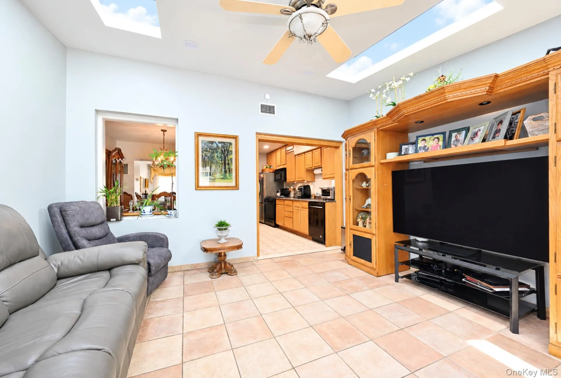 53-31 210th Street, New York, NY, 3 Bedrooms Bedrooms, 10 Rooms Rooms,2 BathroomsBathrooms,Residential,For Rent,210th,0,1057498 53-31 210th Street, New York, NY, 3 Bedrooms Bedrooms, 10 Rooms Rooms,2 BathroomsBathrooms,Residential,For Rent,210th,0,1057498