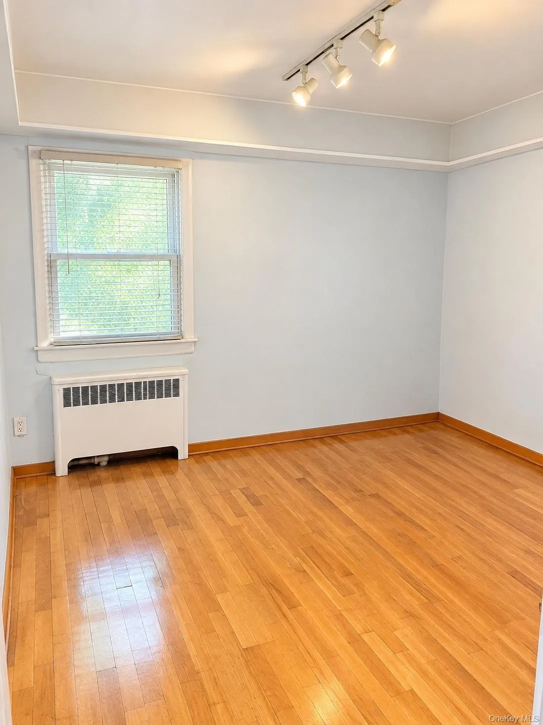 4720 201st Street, New York, NY, 4 Bedrooms Bedrooms, 7 Rooms Rooms,1 BathroomBathrooms,Residential,For Rent,201st,0,1057503 4720 201st Street, New York, NY, 4 Bedrooms Bedrooms, 7 Rooms Rooms,1 BathroomBathrooms,Residential,For Rent,201st,0,1057503