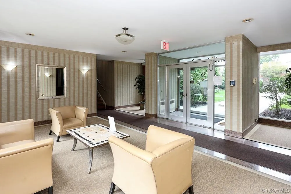226-26 Union Turnpike, New York, NY, 2 Bedrooms Bedrooms, 4 Rooms Rooms,1 BathroomBathrooms,Residential,For Rent,Union,0,1057507 226-26 Union Turnpike, New York, NY, 2 Bedrooms Bedrooms, 4 Rooms Rooms,1 BathroomBathrooms,Residential,For Rent,Union,0,1057507