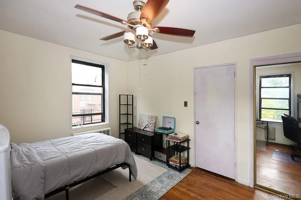 226-26 Union Turnpike, New York, NY, 2 Bedrooms Bedrooms, 4 Rooms Rooms,1 BathroomBathrooms,Residential,For Rent,Union,0,1057507 226-26 Union Turnpike, New York, NY, 2 Bedrooms Bedrooms, 4 Rooms Rooms,1 BathroomBathrooms,Residential,For Rent,Union,0,1057507