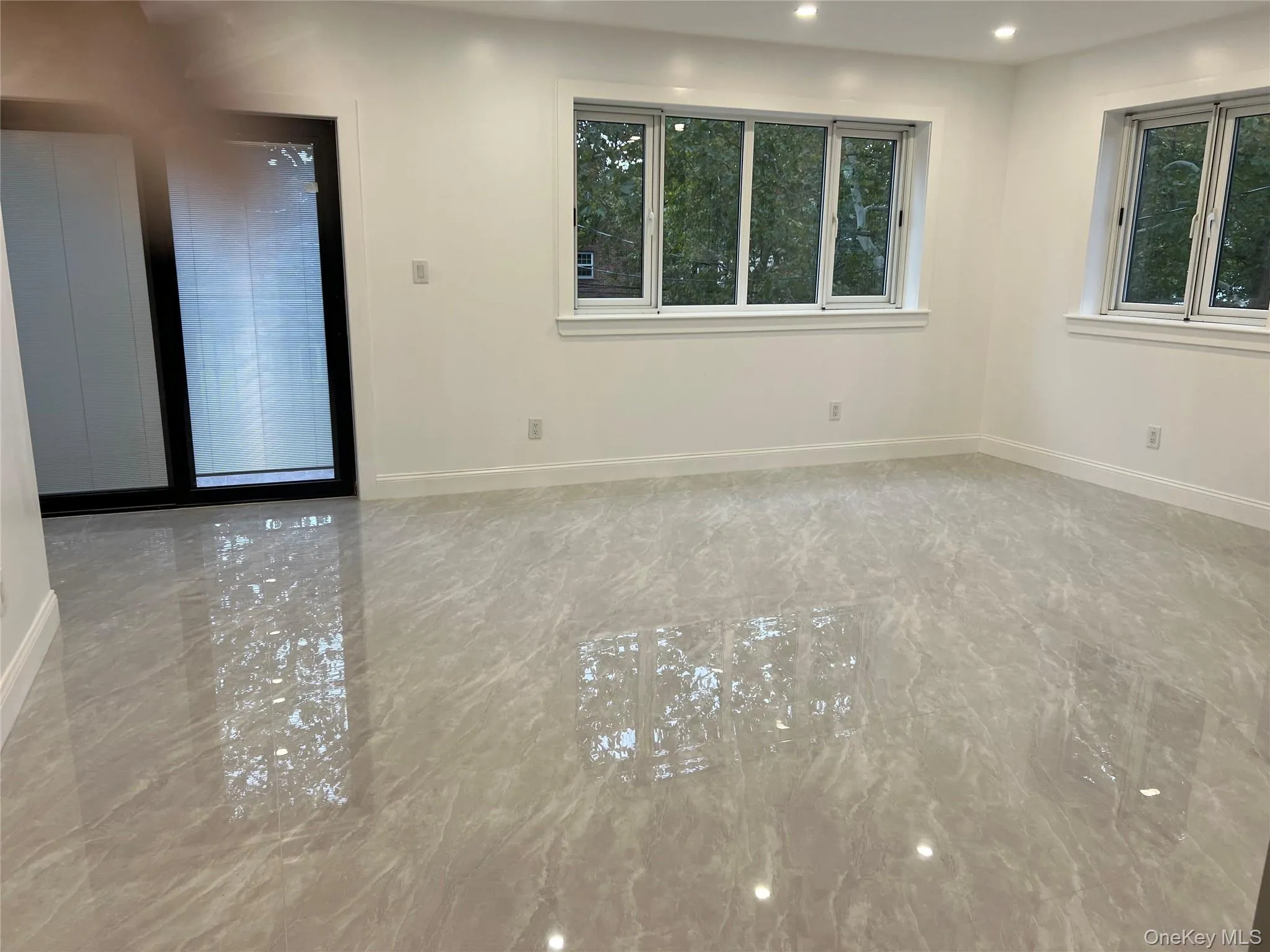 160-31 73rd Avenue, New York, NY, 3 Bedrooms Bedrooms, 6 Rooms Rooms,2 BathroomsBathrooms,Residential Lease,For Rent,73rd,0,1057510 160-31 73rd Avenue, New York, NY, 3 Bedrooms Bedrooms, 6 Rooms Rooms,2 BathroomsBathrooms,Residential Lease,For Rent,73rd,0,1057510