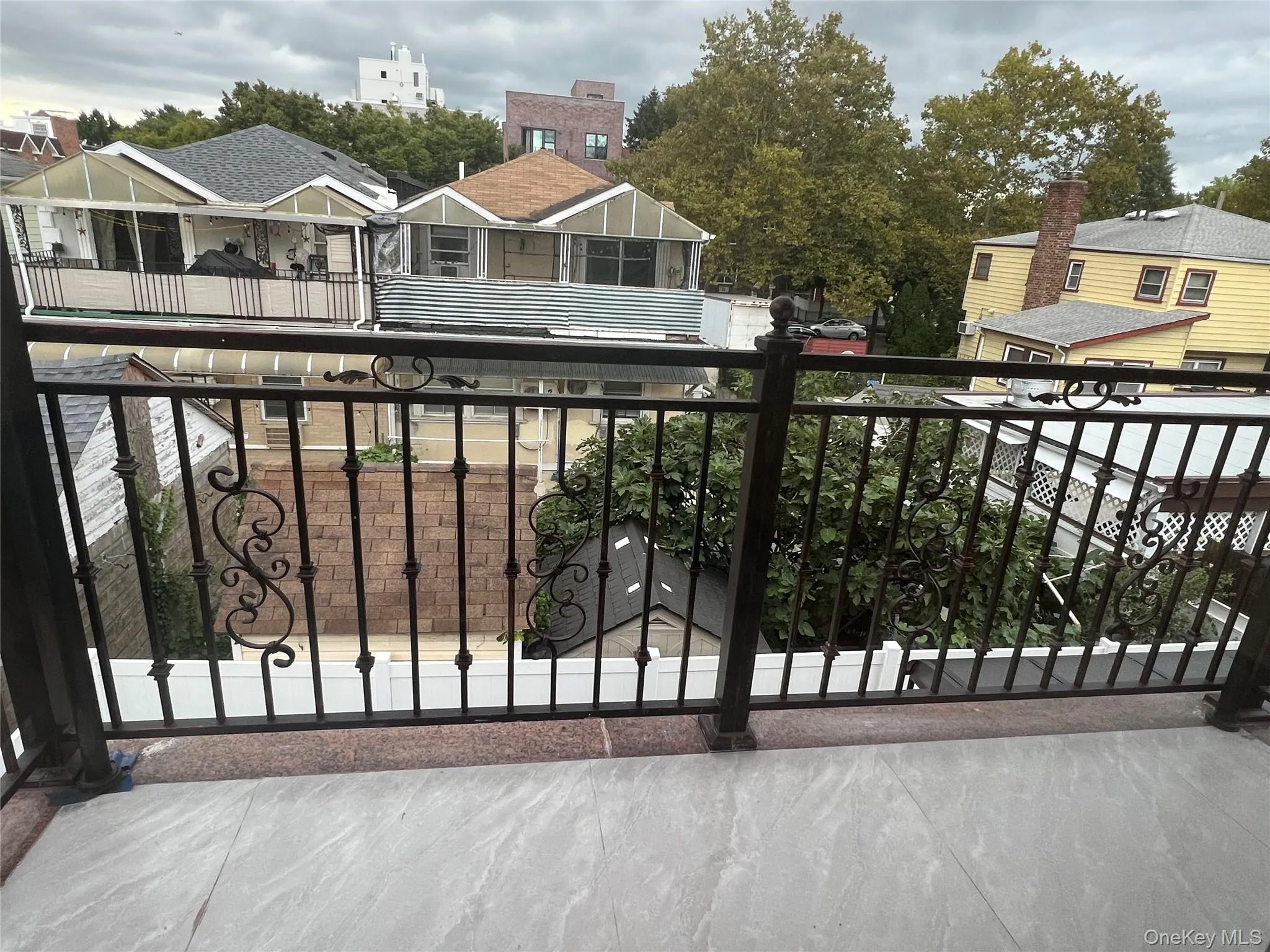 160-31 73rd Avenue, New York, NY, 3 Bedrooms Bedrooms, 6 Rooms Rooms,2 BathroomsBathrooms,Residential Lease,For Rent,73rd,0,1057510 160-31 73rd Avenue, New York, NY, 3 Bedrooms Bedrooms, 6 Rooms Rooms,2 BathroomsBathrooms,Residential Lease,For Rent,73rd,0,1057510