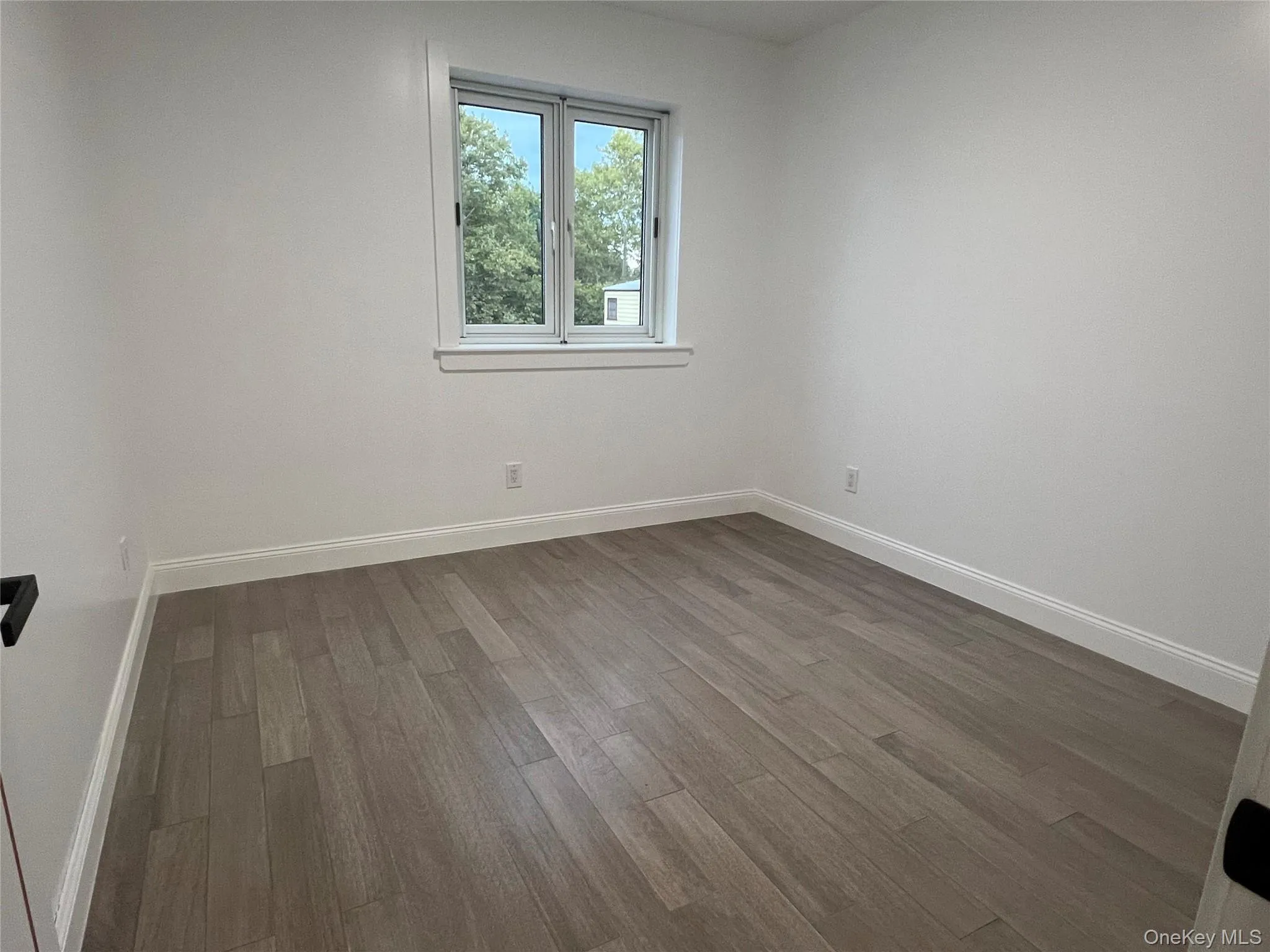 160-31 73rd Avenue, New York, NY, 3 Bedrooms Bedrooms, 6 Rooms Rooms,2 BathroomsBathrooms,Residential Lease,For Rent,73rd,0,1057510 160-31 73rd Avenue, New York, NY, 3 Bedrooms Bedrooms, 6 Rooms Rooms,2 BathroomsBathrooms,Residential Lease,For Rent,73rd,0,1057510