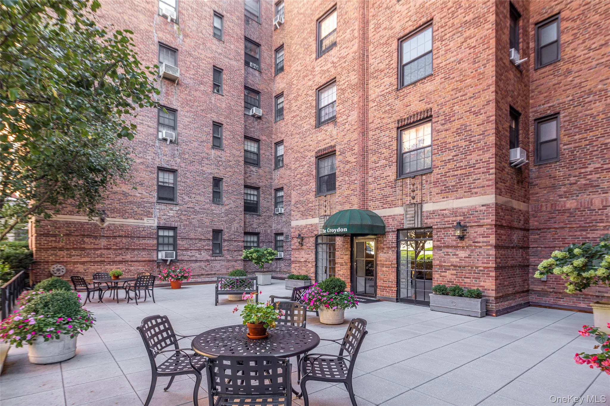 35 Parkview Avenue, Yonkers, NY, 1 Bedroom Bedrooms, 3 Rooms Rooms,1 BathroomBathrooms,Residential,For Rent,Parkview,0,1057513 35 Parkview Avenue, Yonkers, NY, 1 Bedroom Bedrooms, 3 Rooms Rooms,1 BathroomBathrooms,Residential,For Rent,Parkview,0,1057513