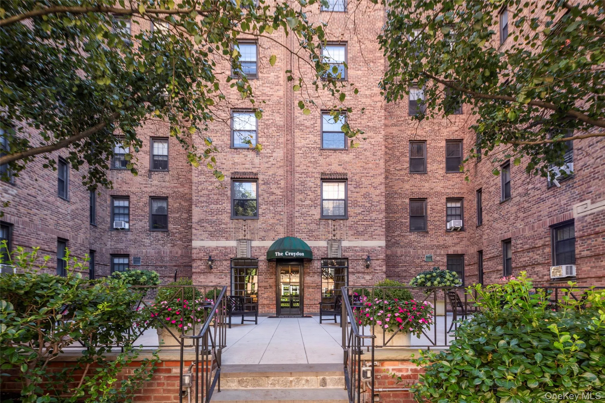 35 Parkview Avenue, Yonkers, NY, 1 Bedroom Bedrooms, 3 Rooms Rooms,1 BathroomBathrooms,Residential,For Rent,Parkview,0,1057513 35 Parkview Avenue, Yonkers, NY, 1 Bedroom Bedrooms, 3 Rooms Rooms,1 BathroomBathrooms,Residential,For Rent,Parkview,0,1057513