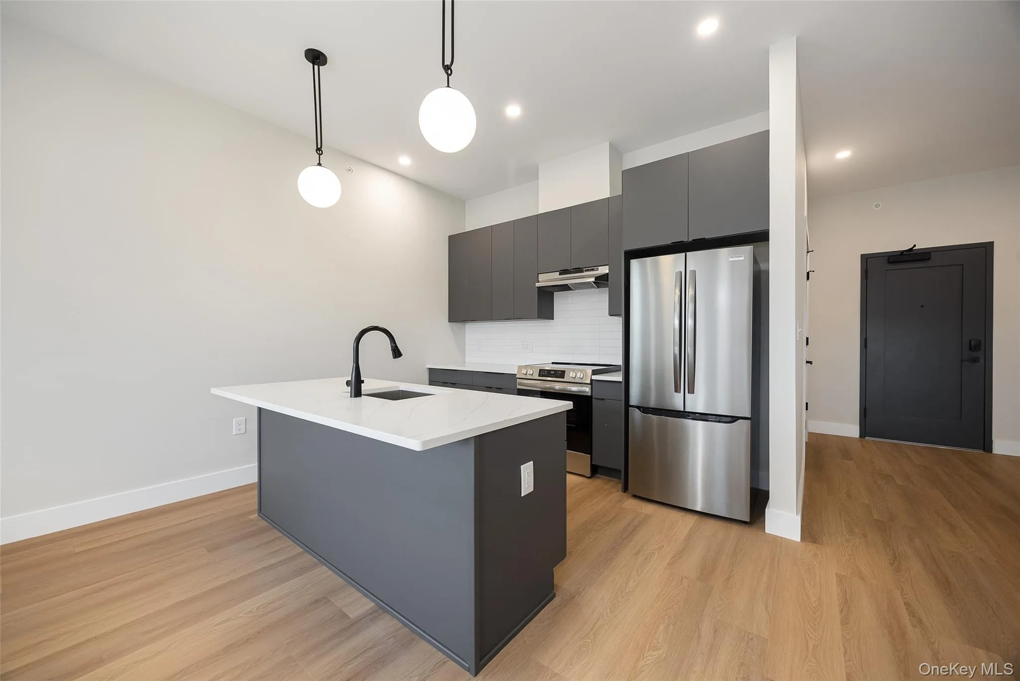 364 Main Street, Beacon, NY, 1 Bedroom Bedrooms, 6 Rooms Rooms,2 BathroomsBathrooms,Residential Lease,For Rent,Main,0,1057520 364 Main Street, Beacon, NY, 1 Bedroom Bedrooms, 6 Rooms Rooms,2 BathroomsBathrooms,Residential Lease,For Rent,Main,0,1057520