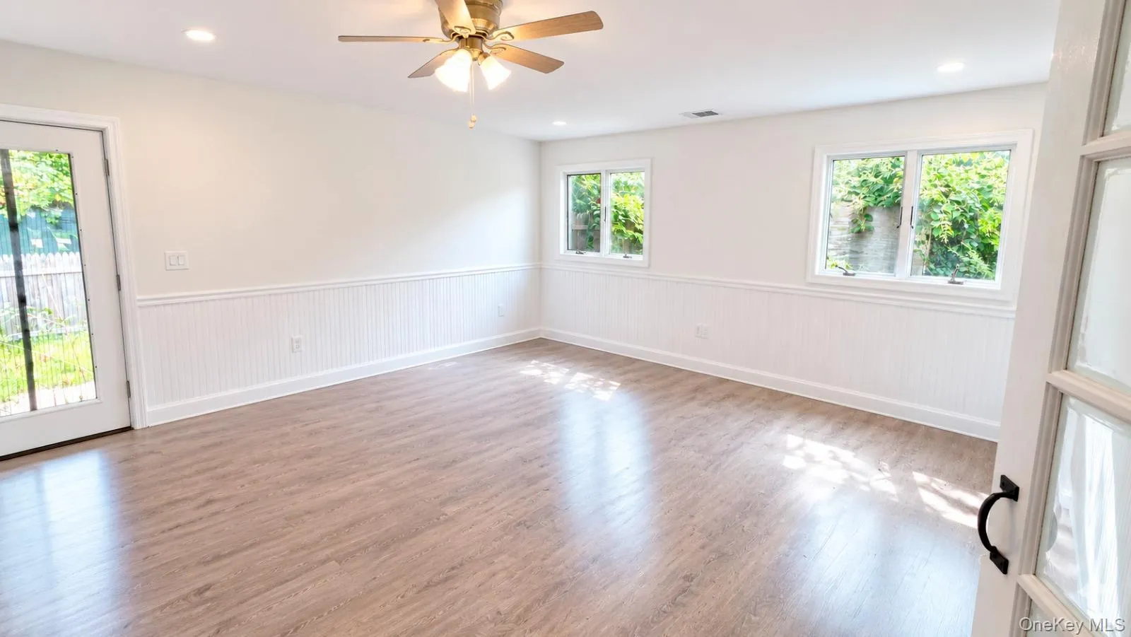 88 Pleasant Avenue, Brookhaven, NY, 5 Bedrooms Bedrooms, 7 Rooms Rooms,2 BathroomsBathrooms,Residential Lease,For Rent,Pleasant,0,1057528 88 Pleasant Avenue, Brookhaven, NY, 5 Bedrooms Bedrooms, 7 Rooms Rooms,2 BathroomsBathrooms,Residential Lease,For Rent,Pleasant,0,1057528