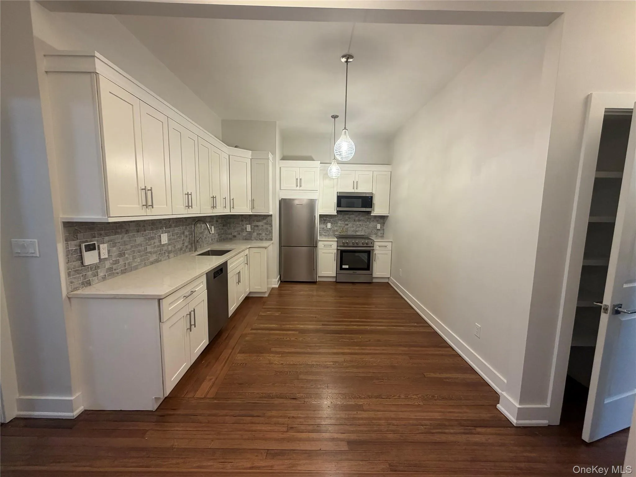 263 Mamaroneck Avenue, Mamaroneck, NY, 2 Bedroom Bedrooms, 4 Room Rooms,1 BathroomBathrooms,Residential Lease,For Rent,Mamaroneck,0,1057532 263 Mamaroneck Avenue, Mamaroneck, NY, 2 Bedroom Bedrooms, 4 Room Rooms,1 BathroomBathrooms,Residential Lease,For Rent,Mamaroneck,0,1057532
